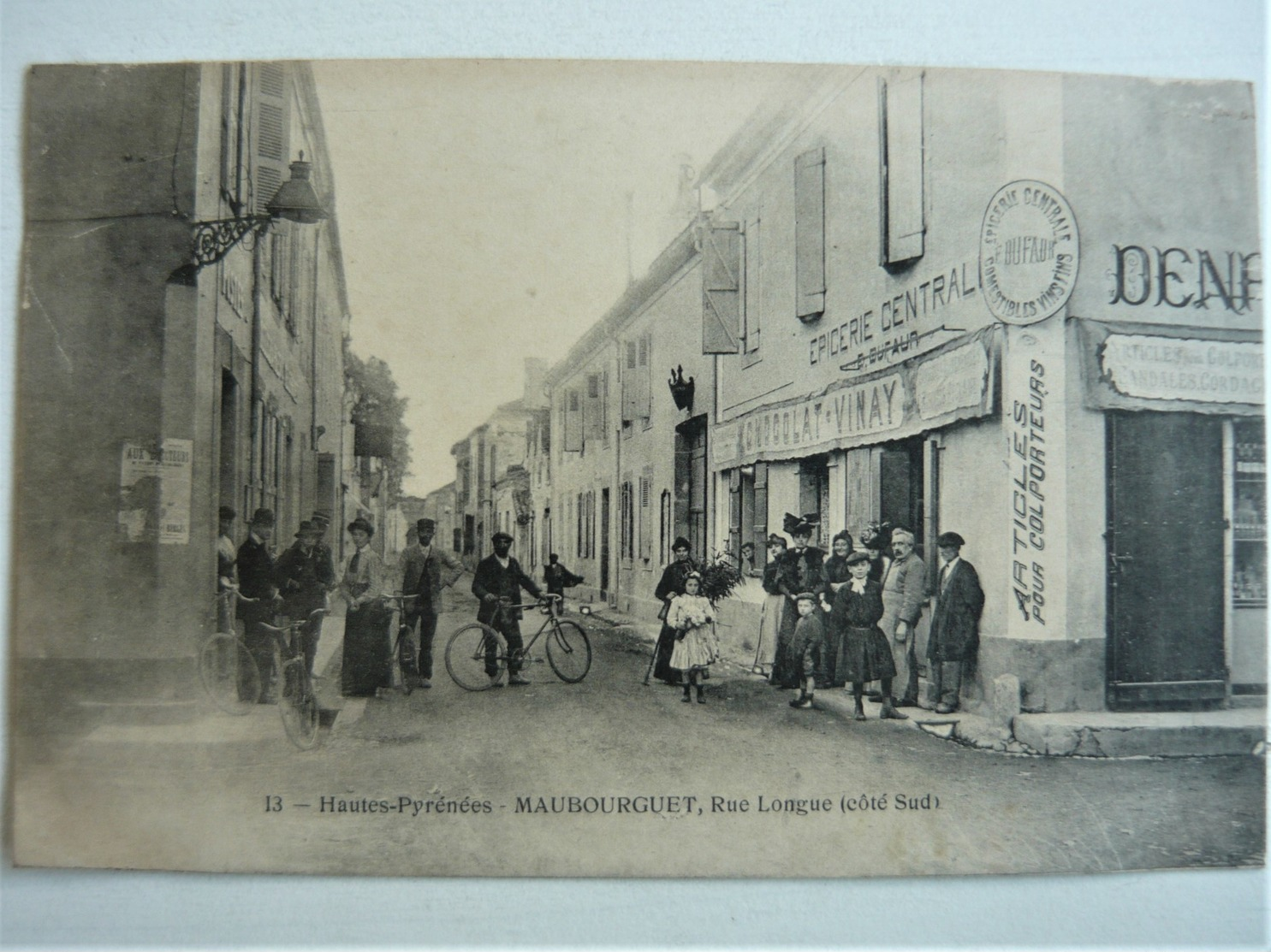 65 - MAUBOURGUET - Rue Longue (Coté Sud) Epicerie Centrale Animée - Maubourguet