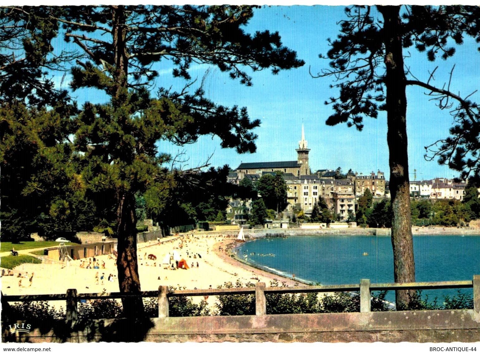 LOT N°1401 - LOT DE + 130 CARTES DE DINARD