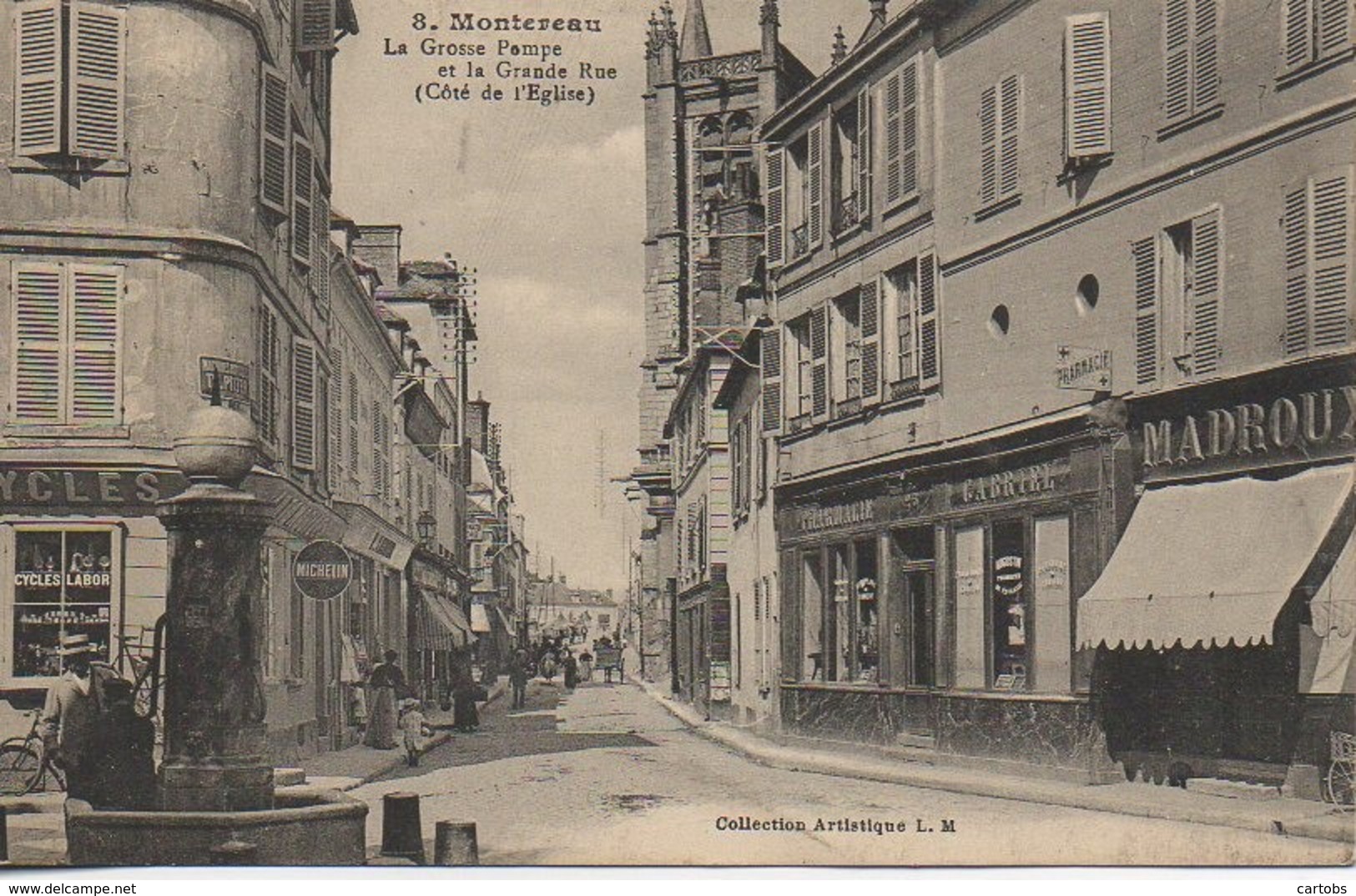 77 MONTEREAU  La Grosse Pompe Et La Grande Rue - Montereau