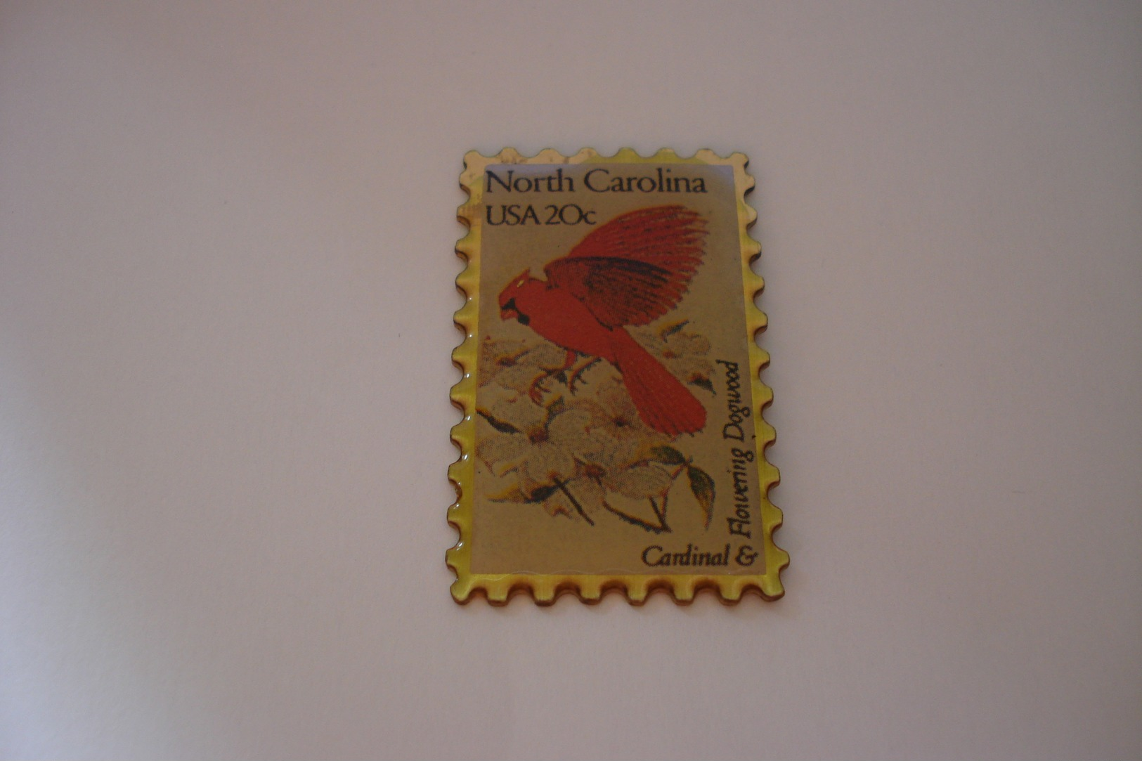 20190820-3242 USA TIMBRE OISEAU ET FLEUR ETAT AMERICAIN « NORTH CAROLINA » CAROLINE - Postes