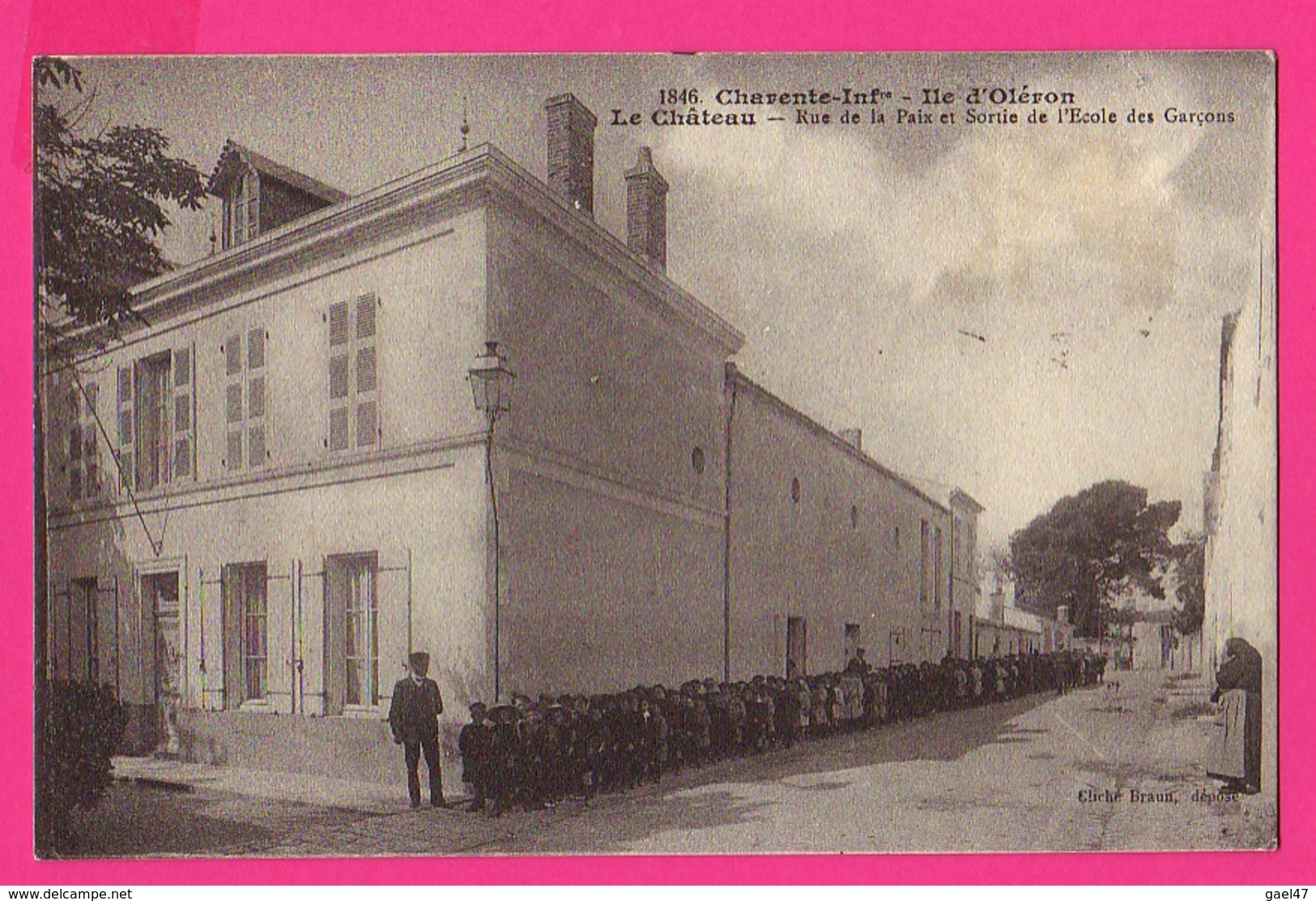 CPA  (Ref: Z2207) Ile D'Oléron (17 CHARENTE MARITIME) LECHATEAU Rue De La Paix Et Sortie De L'école Des Garçons - Ile D'Oléron