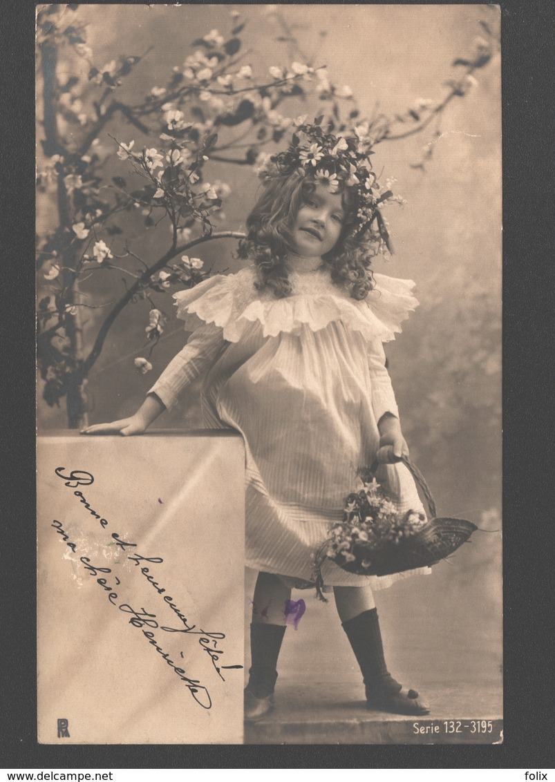 Fantasy / Fantaisie / Fantasie Kaart - Flower Picking Girl / Bloemenplukster - 1903 - Scènes & Paysages