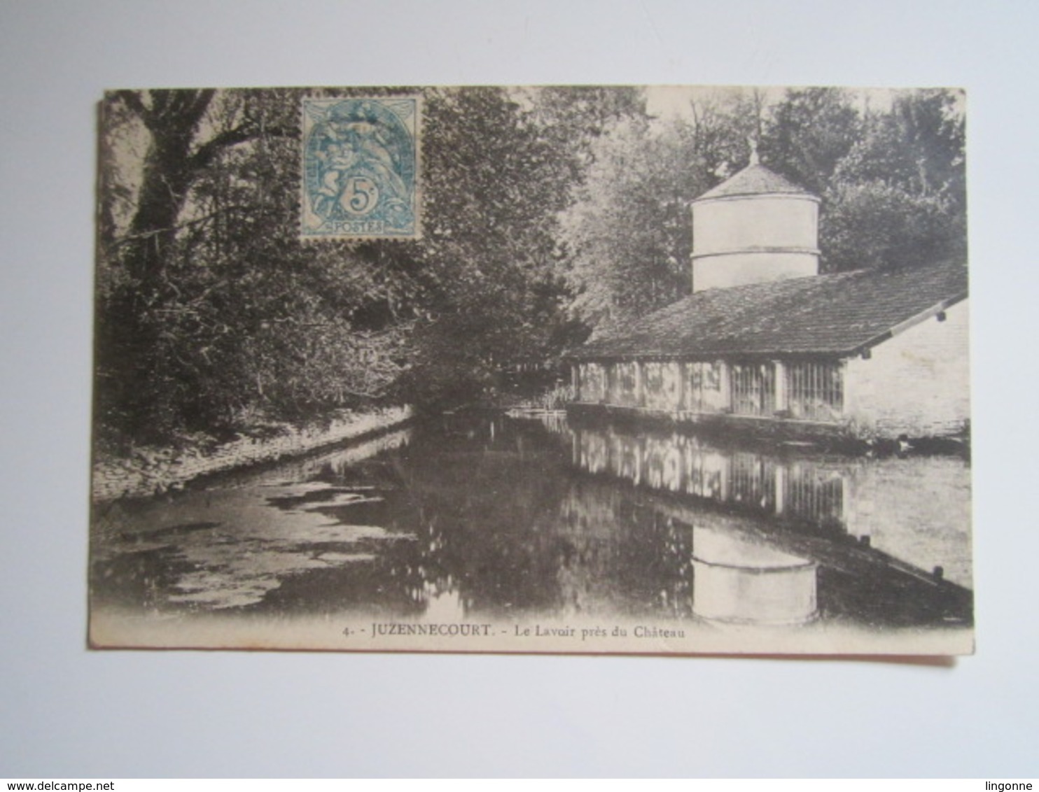 JUZENNECOURT Le Lavoir Près Du Château - Juzennecourt