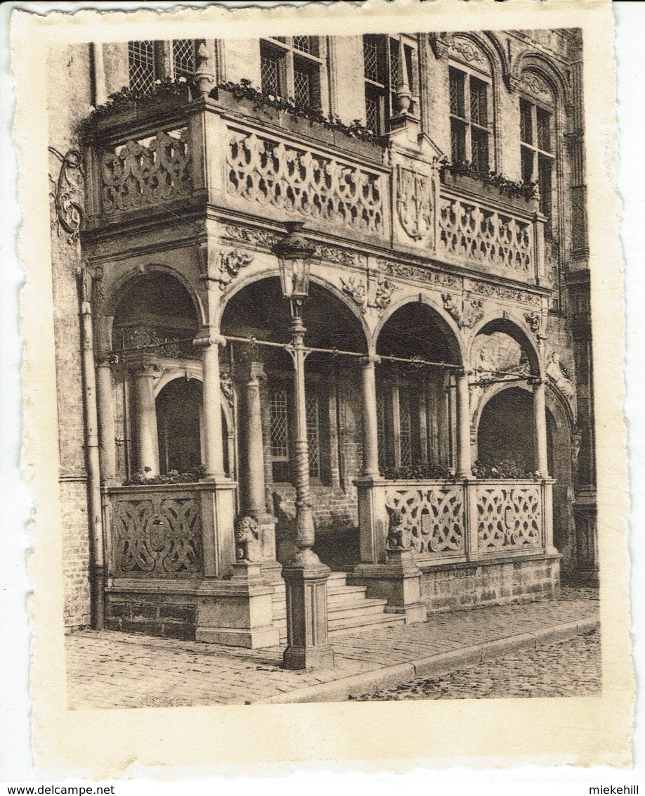 VEURNE -MINI CARTE -INGANG VAN HET STADHUIS - Veurne