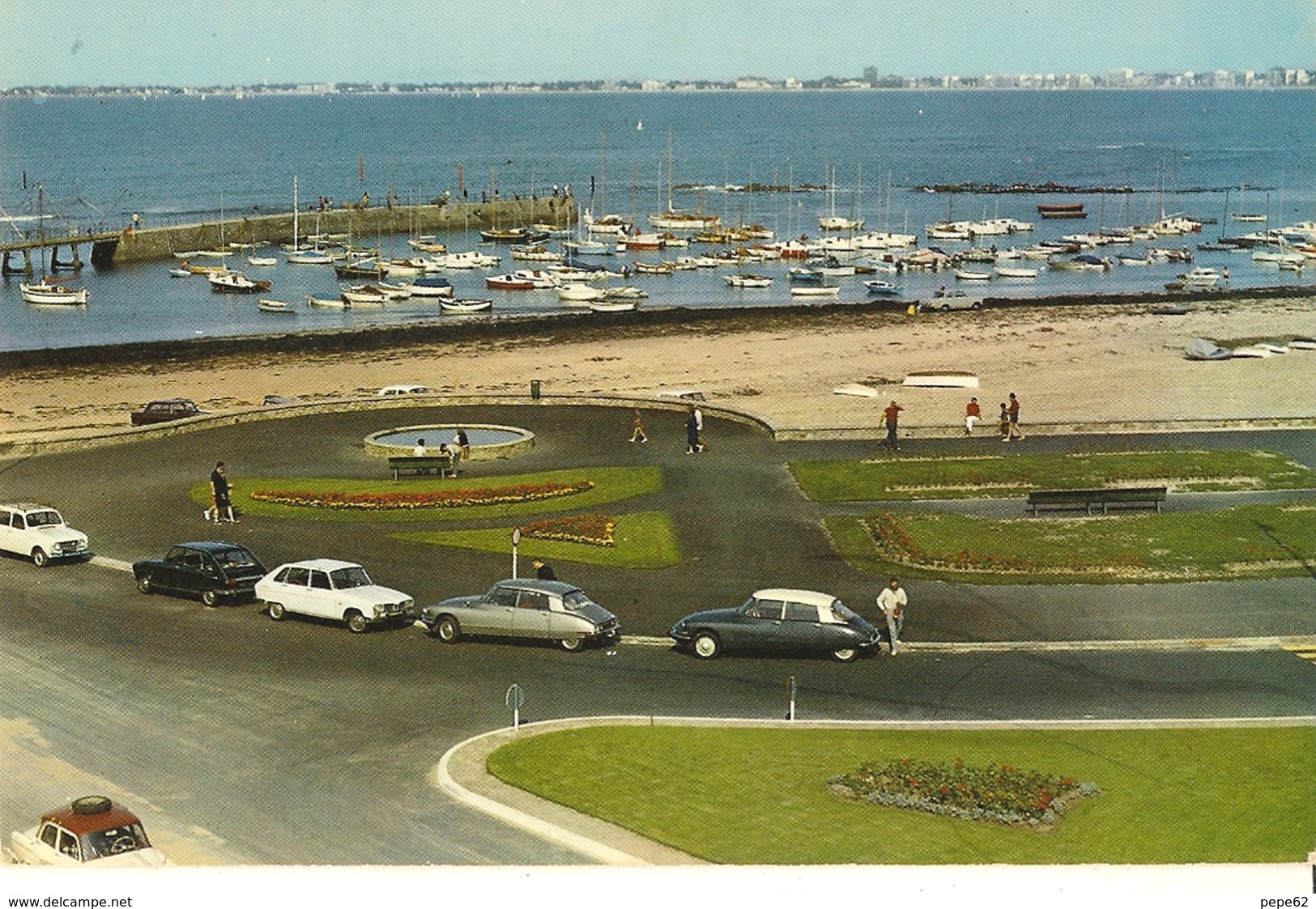 Pornichet - La Baule- Les Jardins Et La Jetée-véhicules Types Ds- R16-4l-cpm - Pornichet