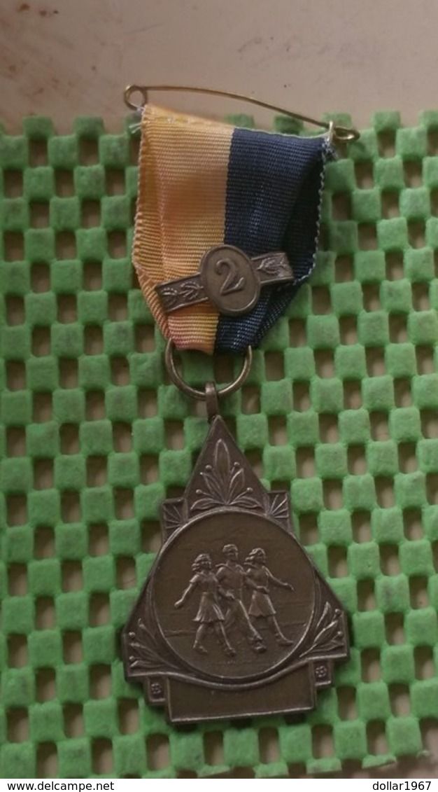 Medaille :Netherlands  -  Pinkstertocht - W.S.V Milsbeek / Vintage Medal - Walking Association - Andere & Zonder Classificatie