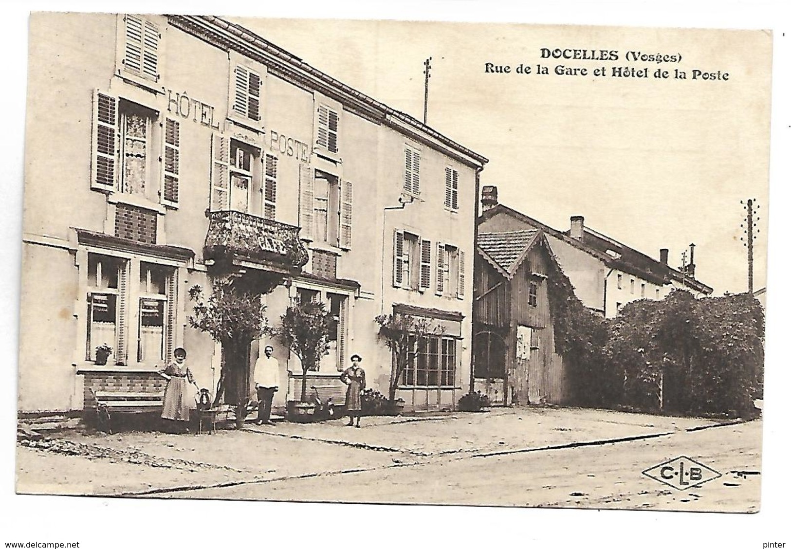 DOCELLES - Rue De La Gare Et Hôtel De La Poste - Autres & Non Classés