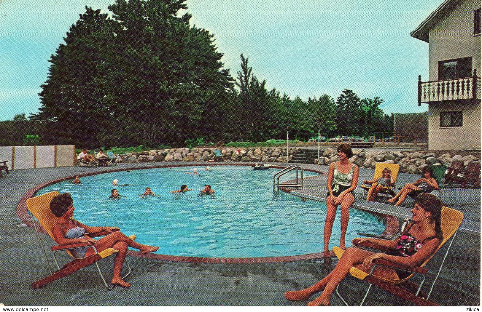 Pin-Ups Girl,costume Da Bagno. Boyne Highlands - Harbor Springs - Michigan. U.S. Postcard - Pin-Ups