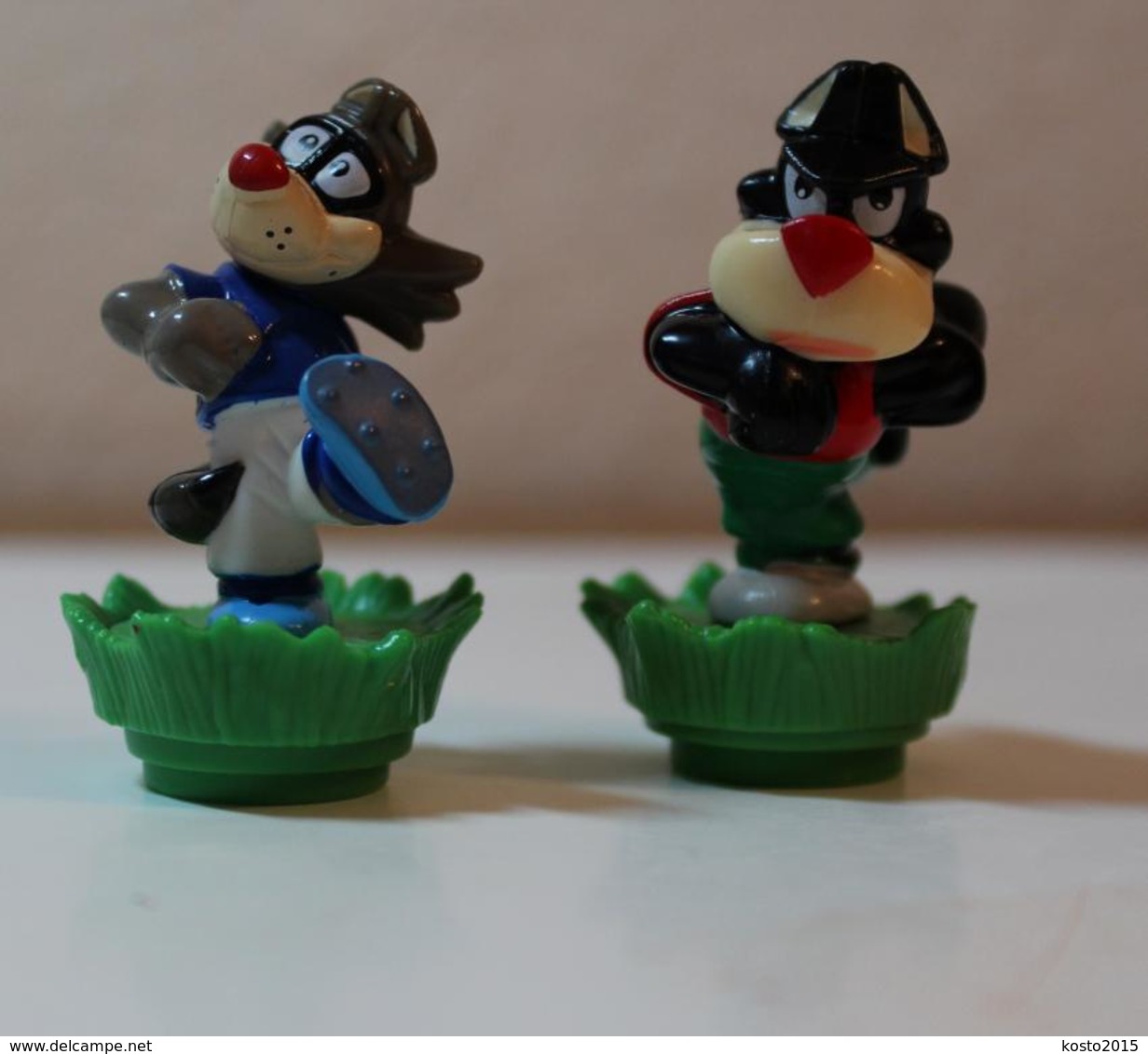Toy From Kinder Surprise: Football Players - Cartoons