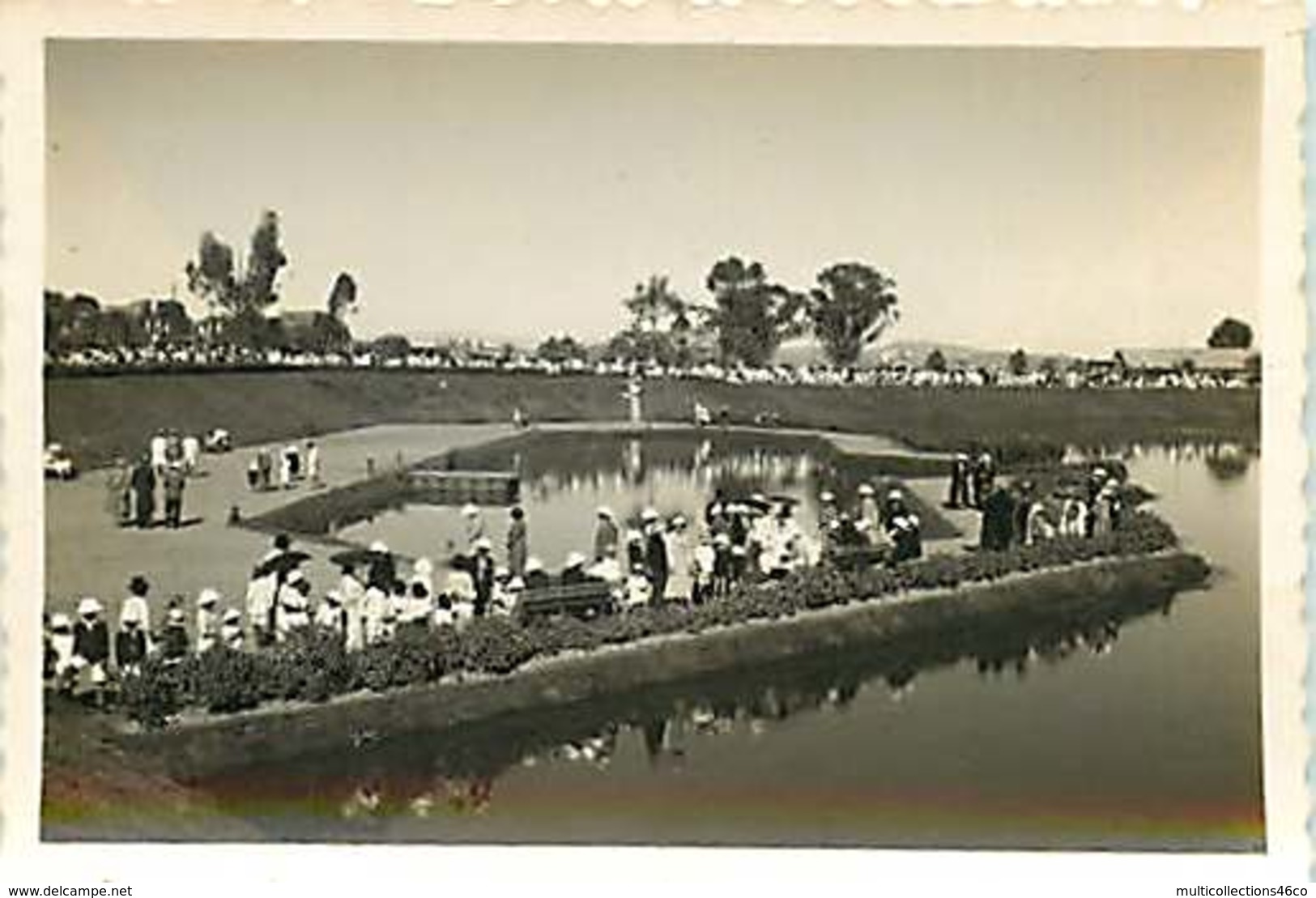 210819A - PHOTO ANNEES 1930 MADAGASCAR TANANARIVE ANTANANARIVO Un Coin Du Lac D'Anosy Le Jour Du 14 Juillet 1931 Fête - Madagascar