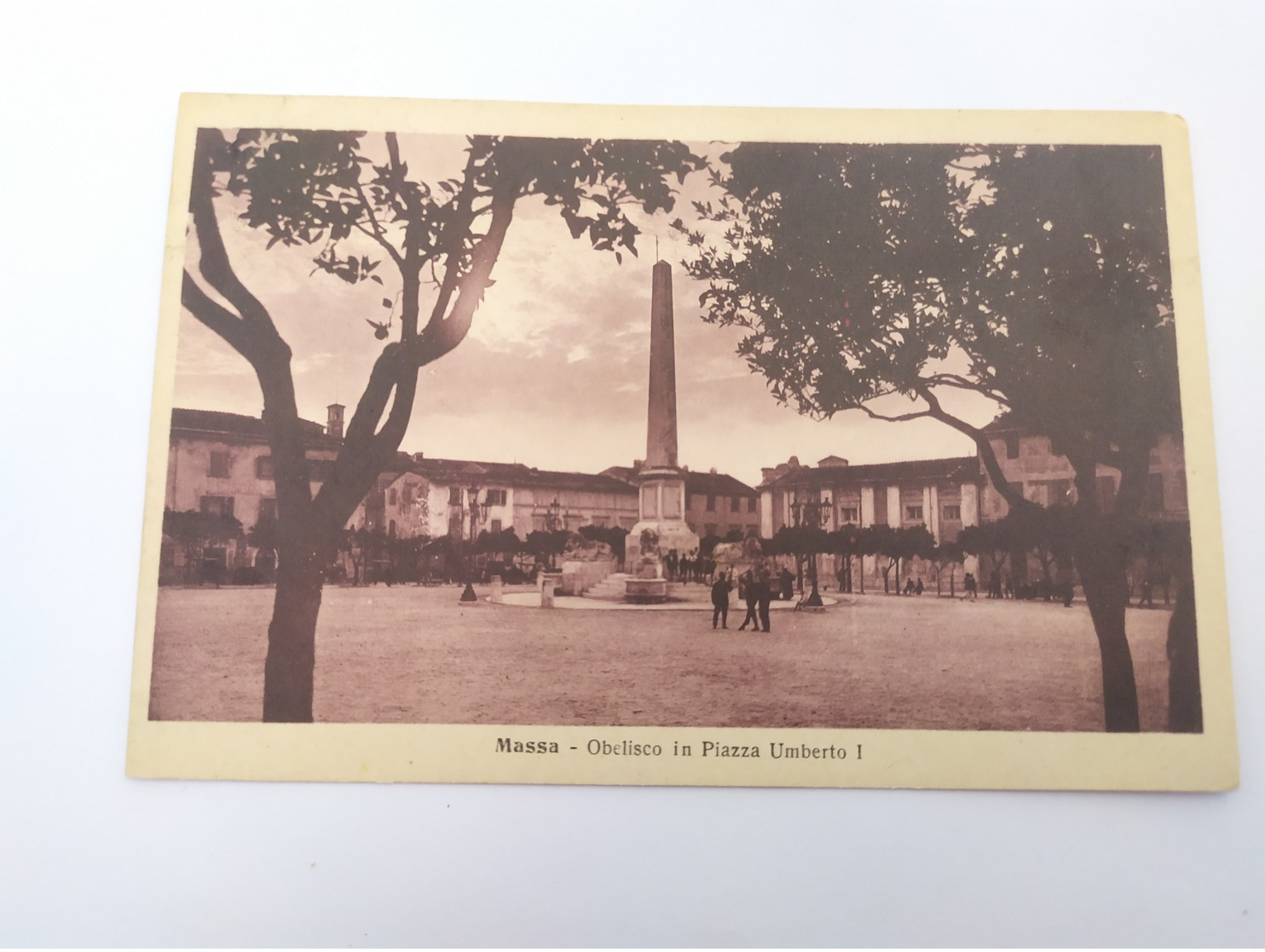Cartolina Massa Obelisco In Piazza Umberto I Per Viterbo - Altri & Non Classificati