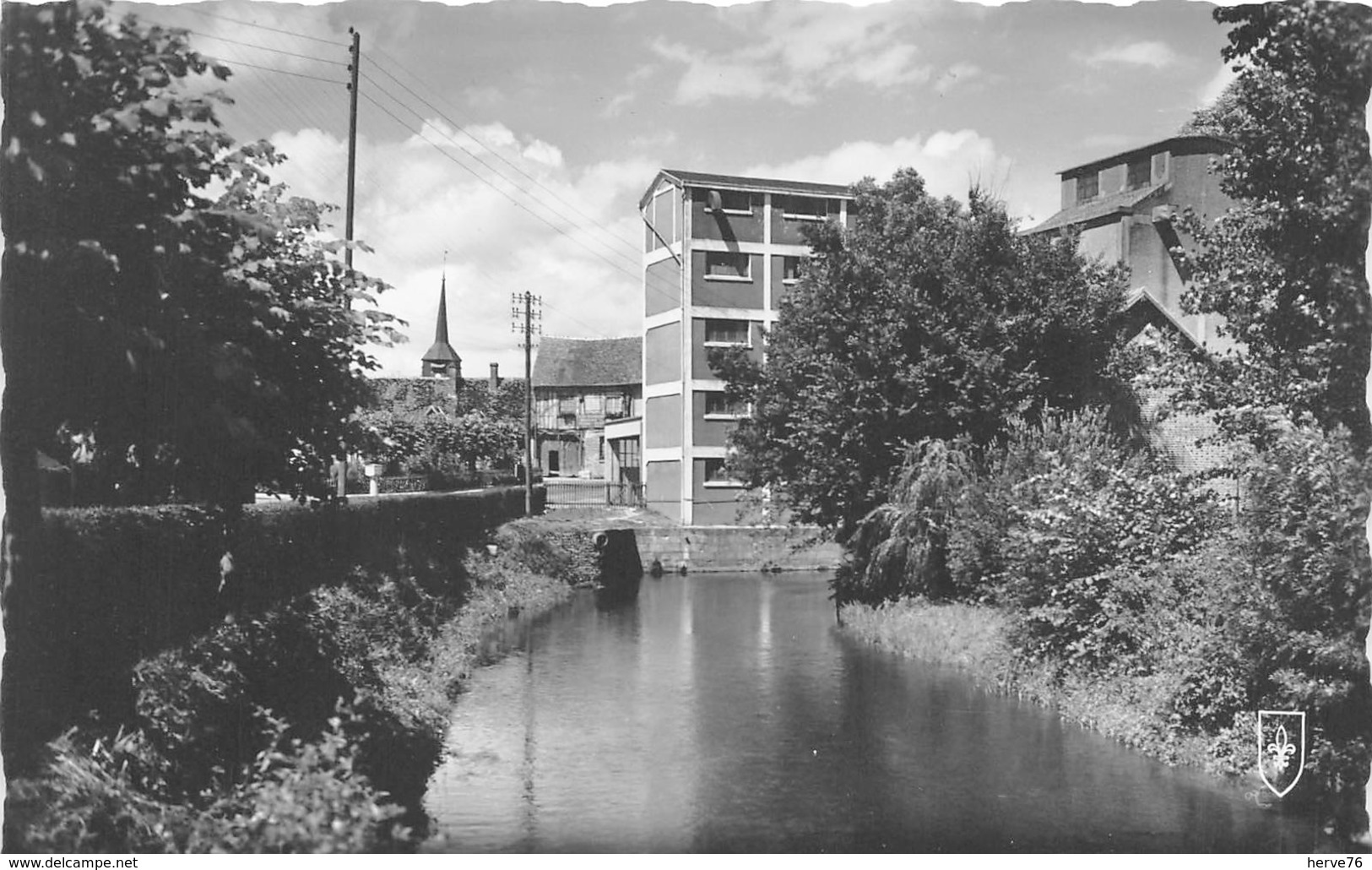 CLEMONT - Les Bords De La Sauldre Et Le Moulin (CPSM Petit Format) - Clémont