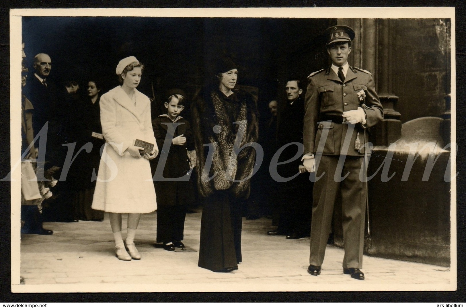 Postcard / CPA / ROYALTY / Belgique / België / Reine Elisabeth / Koningin Elisabeth / Bruxelles / Roi Leopold III / 1939 - Beroemde Personen