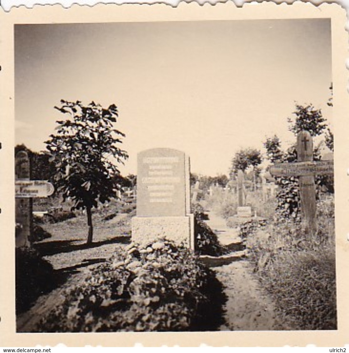 Foto Friedhof Grabsteine - Ca. 1940 - 5,5*5,5cm (43014) - Orte