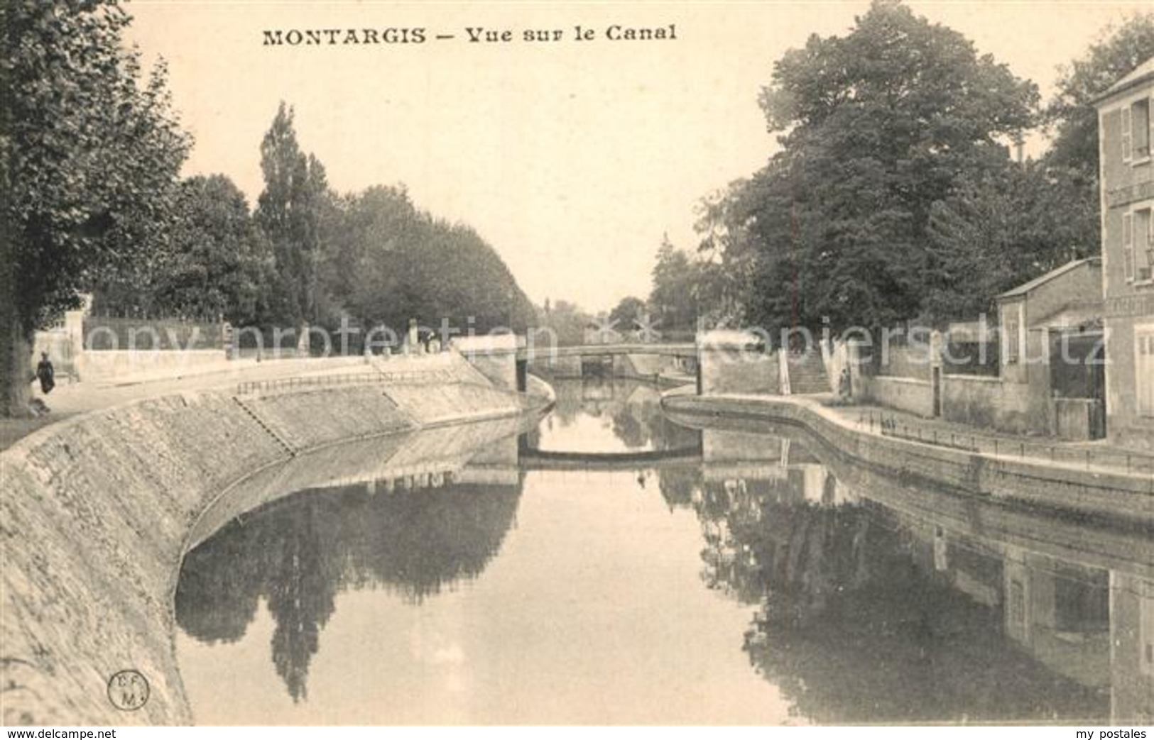 13504768 Montargis_Loiret Vue Sur Le Canal Montargis Loiret - Autres & Non Classés