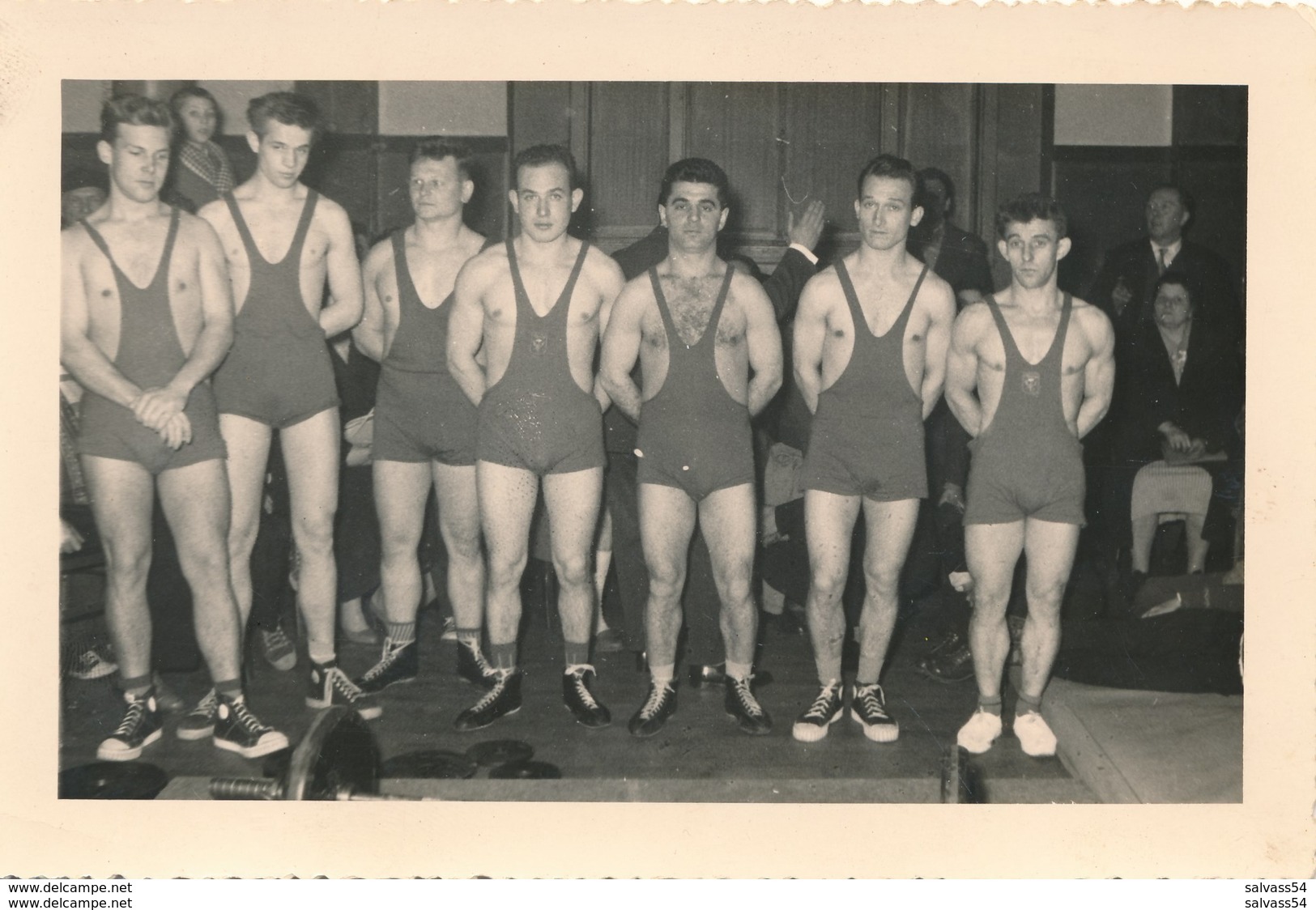 Photo Amateur Originale - Groupe De Lutteurs (Ca 1960) - Sports