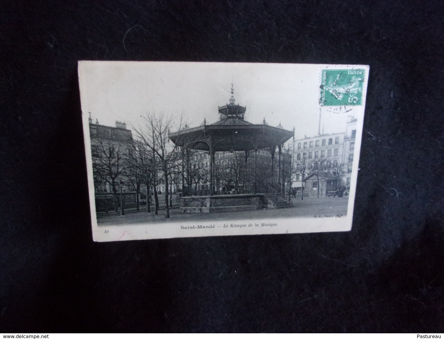 Saint - Mandé .Le Kiosque De La Musique . Voir 2 Scans. - Saint Mande