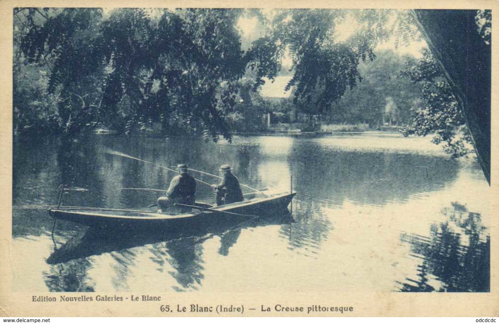 Le Blanc ( I,dre) La Creuse Pittoresque  Pecheurs à La Ligne Dans Une Barque RV - Le Blanc