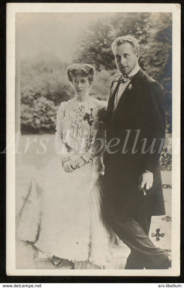 Postcard / CPA / ROYALTY / Belgique / België / Reine Elisabeth / Koningin Elisabeth / Roi Albert I / Koning Albert I - Familles Royales