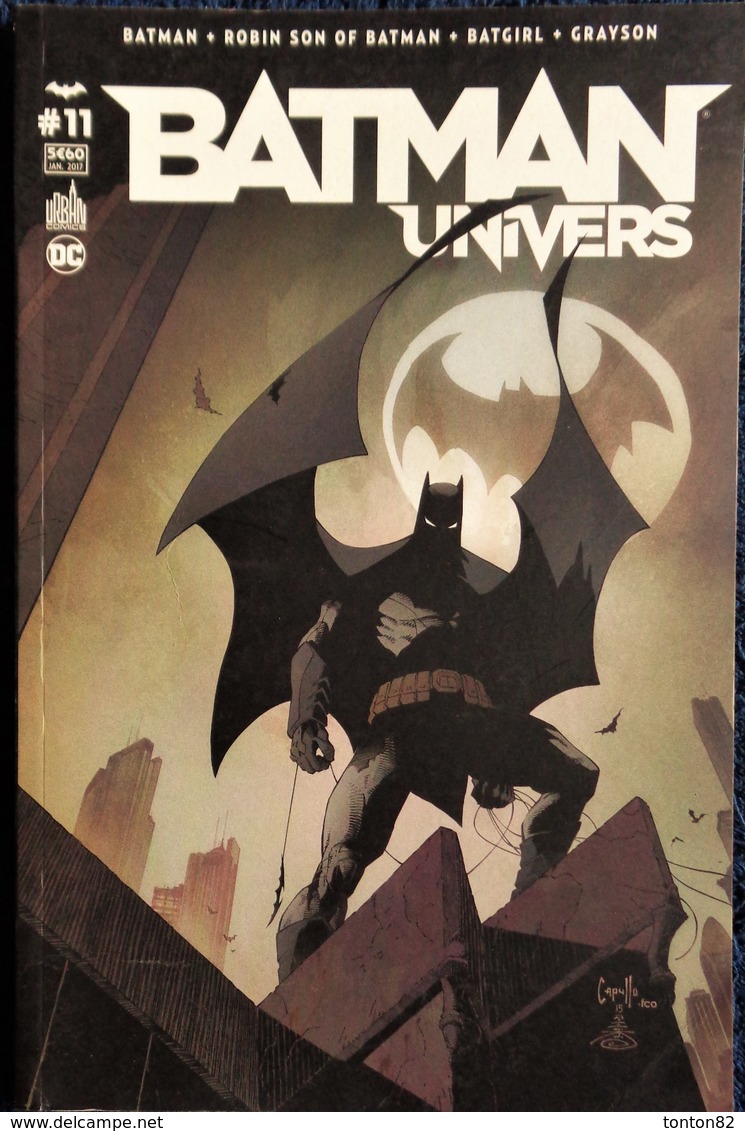 BATMAN / UNIVERS - 11 - Urban Comics - 144 Pages - ( Janvier 2017 ) . - Batman
