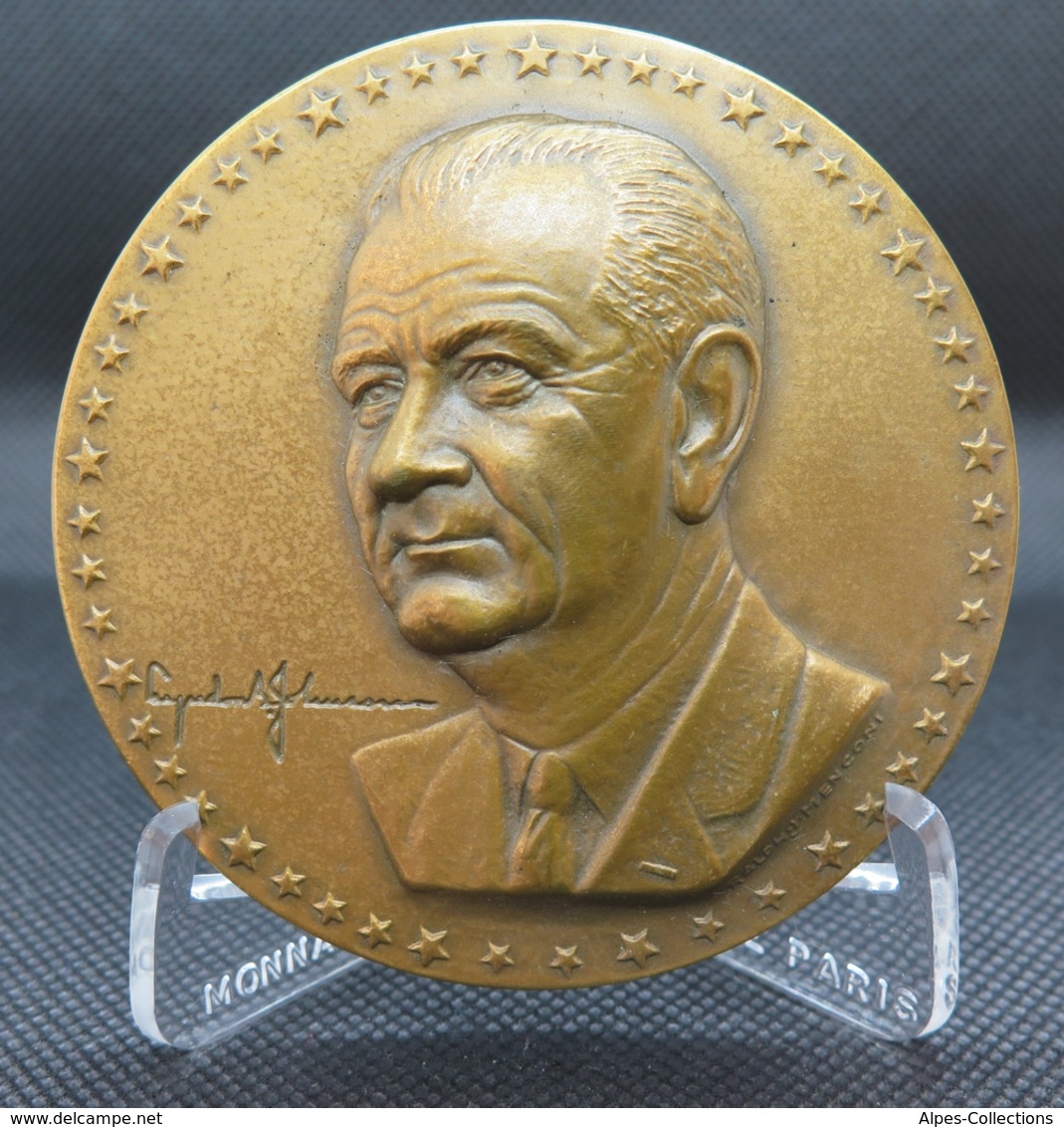 0058 - MEDAILLE VISITE PACIFIQUE DE LYNDON B. JOHNSON EN ASIE 1966 - Bronze RARE - Other & Unclassified