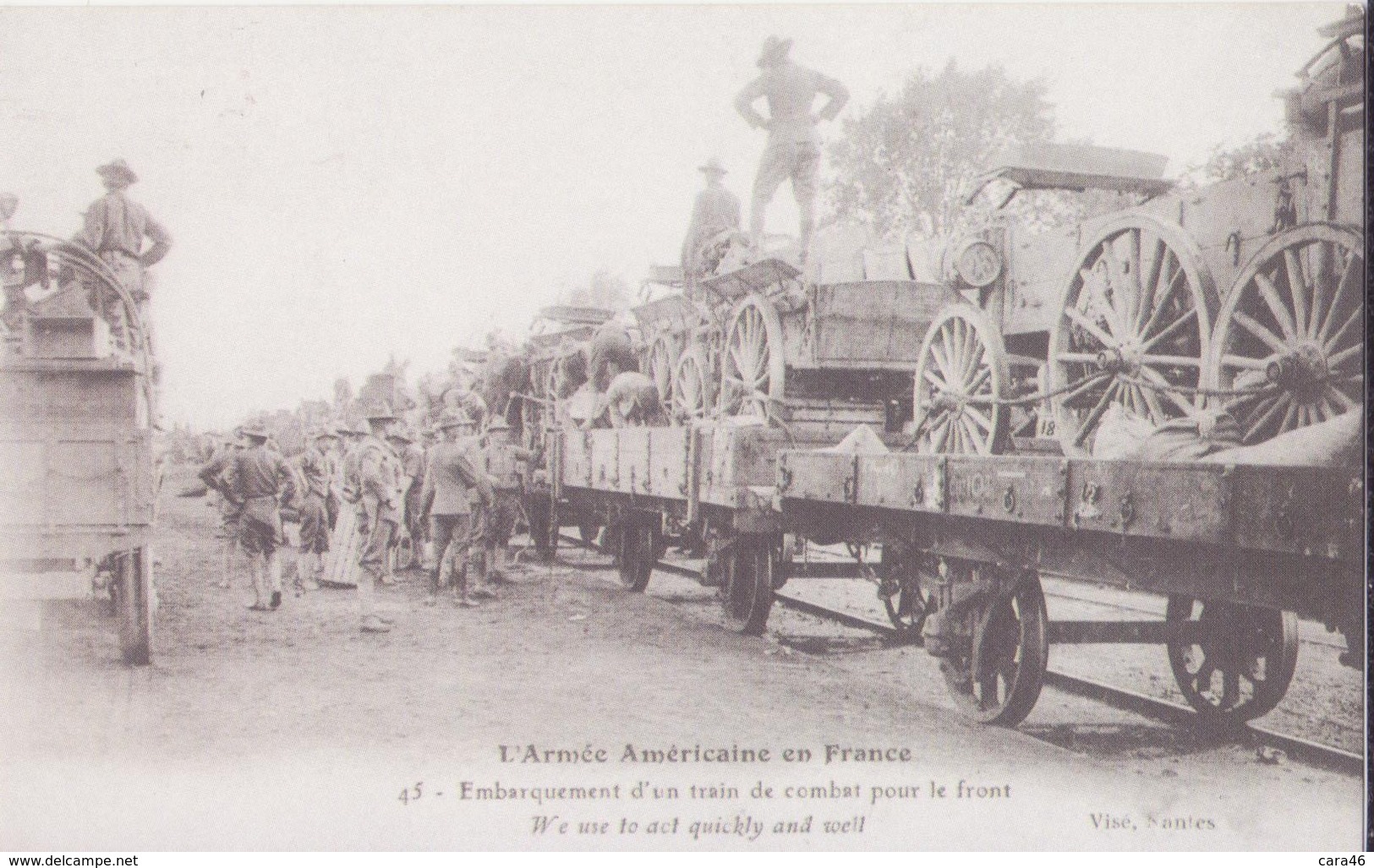 CPA -  L'armée Américaine En FRANCE .45. Embarquement D'un Train De Combat Pour Le Front - Régiments