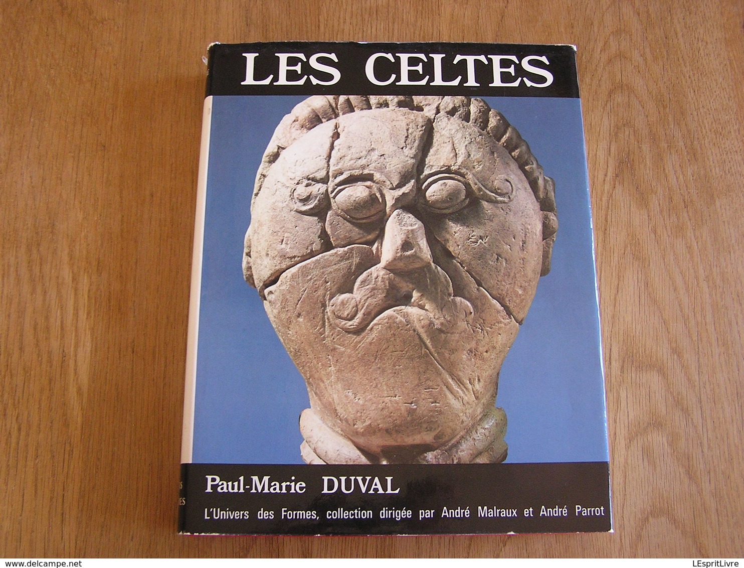 LES CELTES Histoire Beaux Arts Art Celtique Objets Bijoux Parures Univers Des Formes Celtiques Age Du Fer Gaule Europe - History