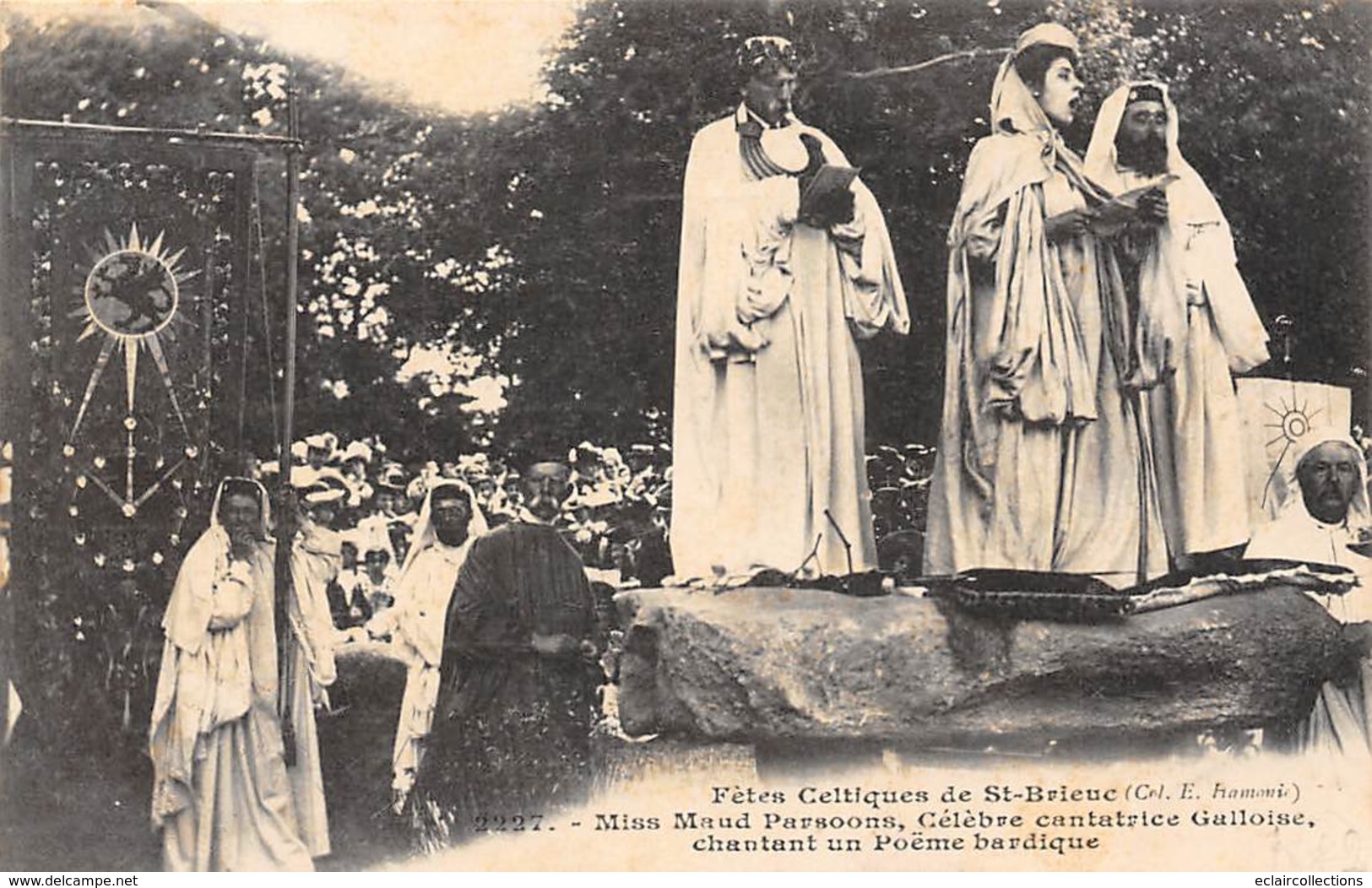 .Druide. Druidisme.Barde. Croyance.    22         Fêtes Celtiques De St Brieuc. Cantatrice Maud Parsoons   (voir Scan) - Other & Unclassified