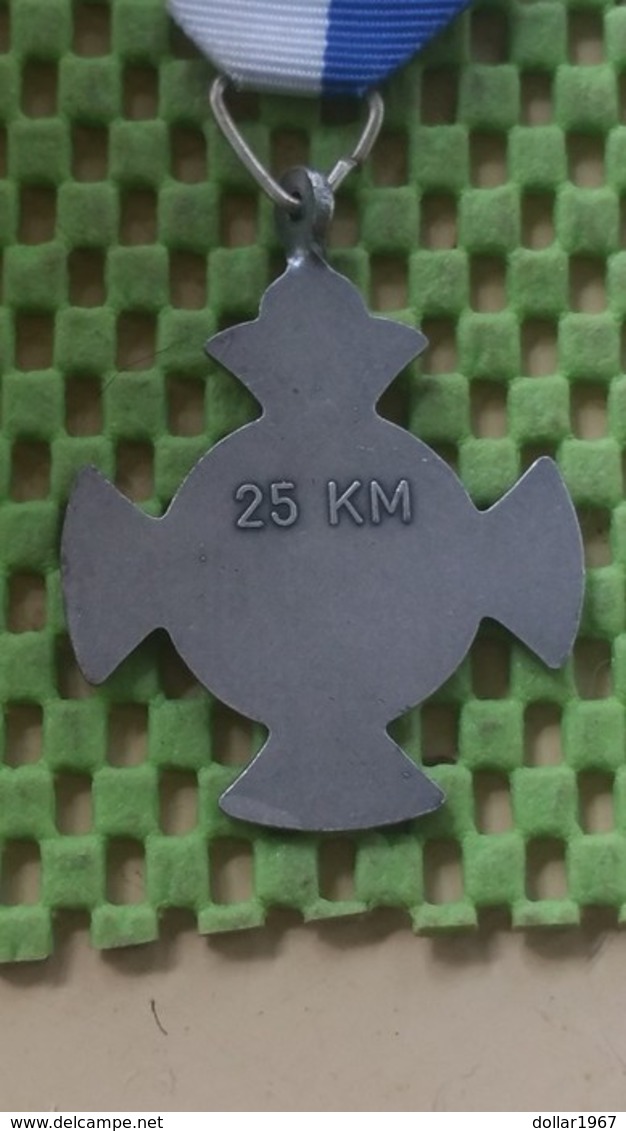 Medaille :Netherlands  - Medaille - Duinentocht Katwijk - 25 Km.  / Vintage Medal - Walking Association - Andere & Zonder Classificatie