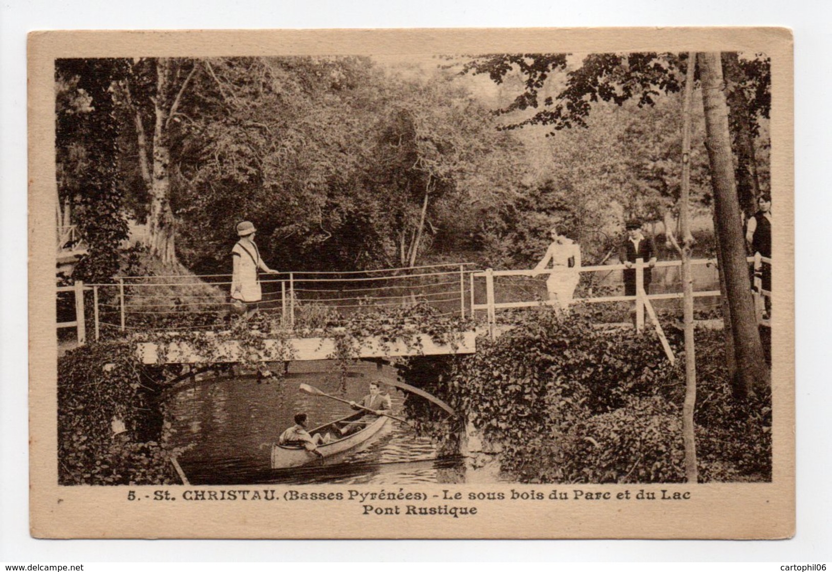 - CPA SAINT-CHRISTAU (64) - Le Sous-bois Du Parc Et Du Lac - Pont Rustique (avec Personnages) - Photo Barreau N° 5 - - Other & Unclassified