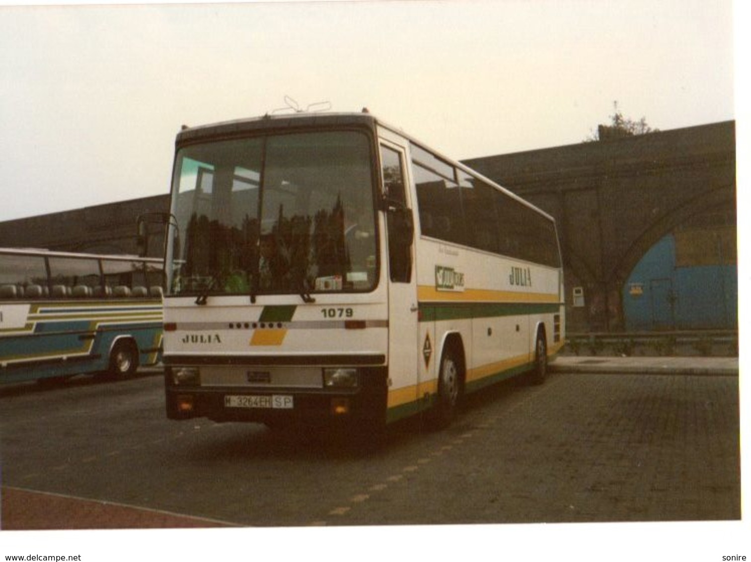 35mm ORIGINAL PHOTO BUS UK JULIA - F130 - Cars