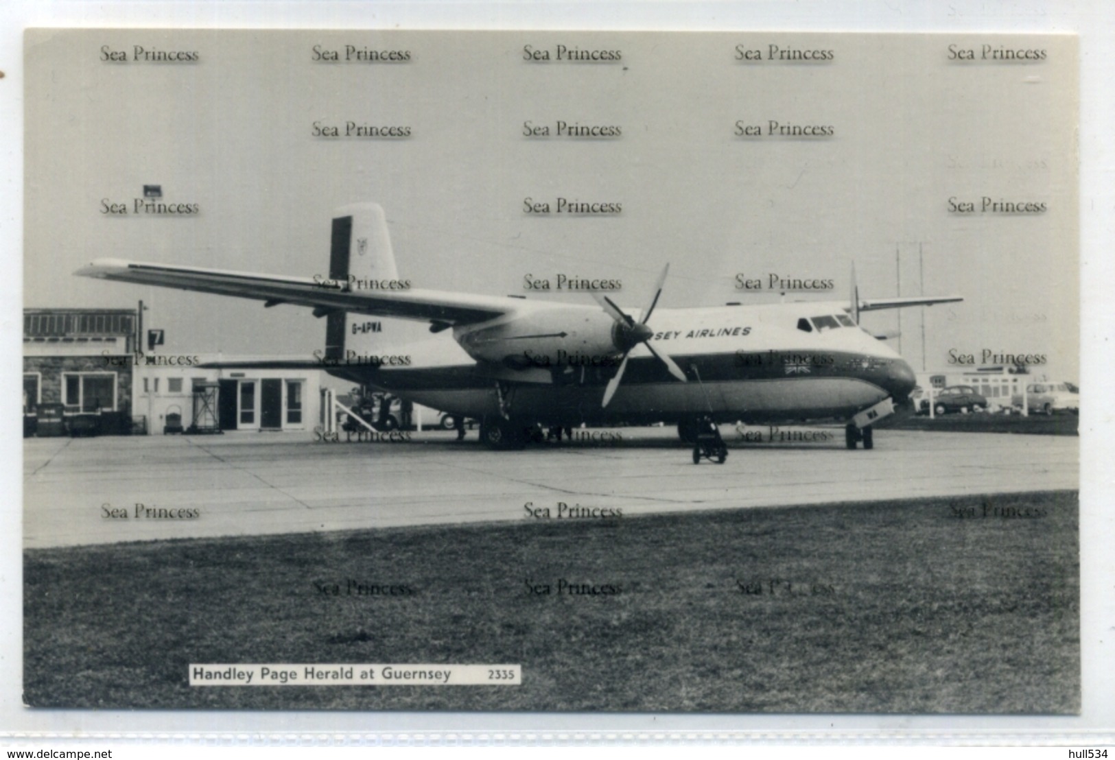 Jersey Airlines Handley Page Herald At Guernsey Airport By Guernsey Press 1960s Postcard  G-APWA - 1946-....: Era Moderna