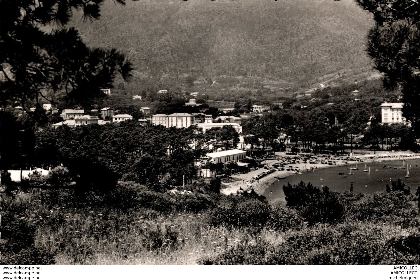 4888-2018      CAVALAIRE  LA VILLE ET LA PLAGE - Cavalaire-sur-Mer