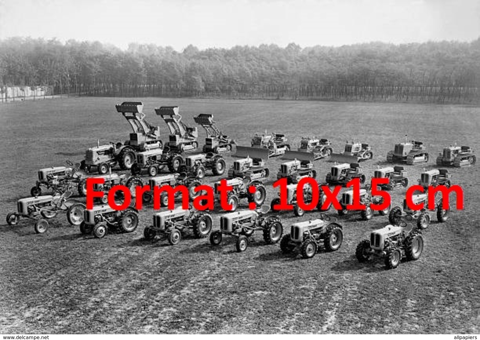 Reproduction D'une Photographie Ancienne Des Tracteurs Et Engins Du Constructeur Fiat En 1962 - Andere & Zonder Classificatie