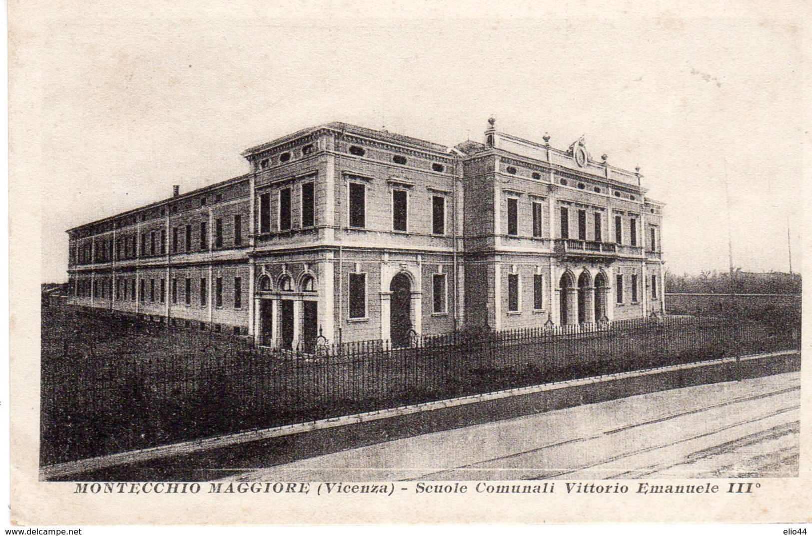 Veneto - Vicenza - Montecchio Maggiore - Scuole Comunali Vittorio Emanuele - - Vicenza