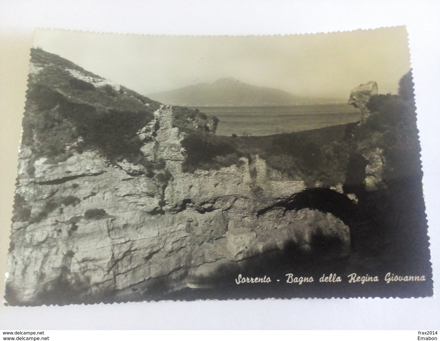 ITALY -  SORRENTO - ( NAPOLI ) BAGNO DELLA REGINA GIOVANNA, TIMBRO PUBBLICITA' HOTEL AEQUA - VIAGGIATA 1954 - Napoli