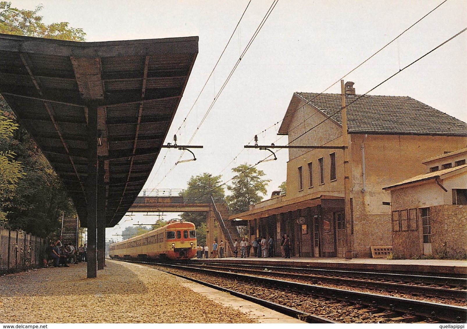 09494 "FFS STAZIONE DI TORINO LINGOTTO NEL 1980"  ANIMATA. CART NON SPED - Stazioni Con Treni