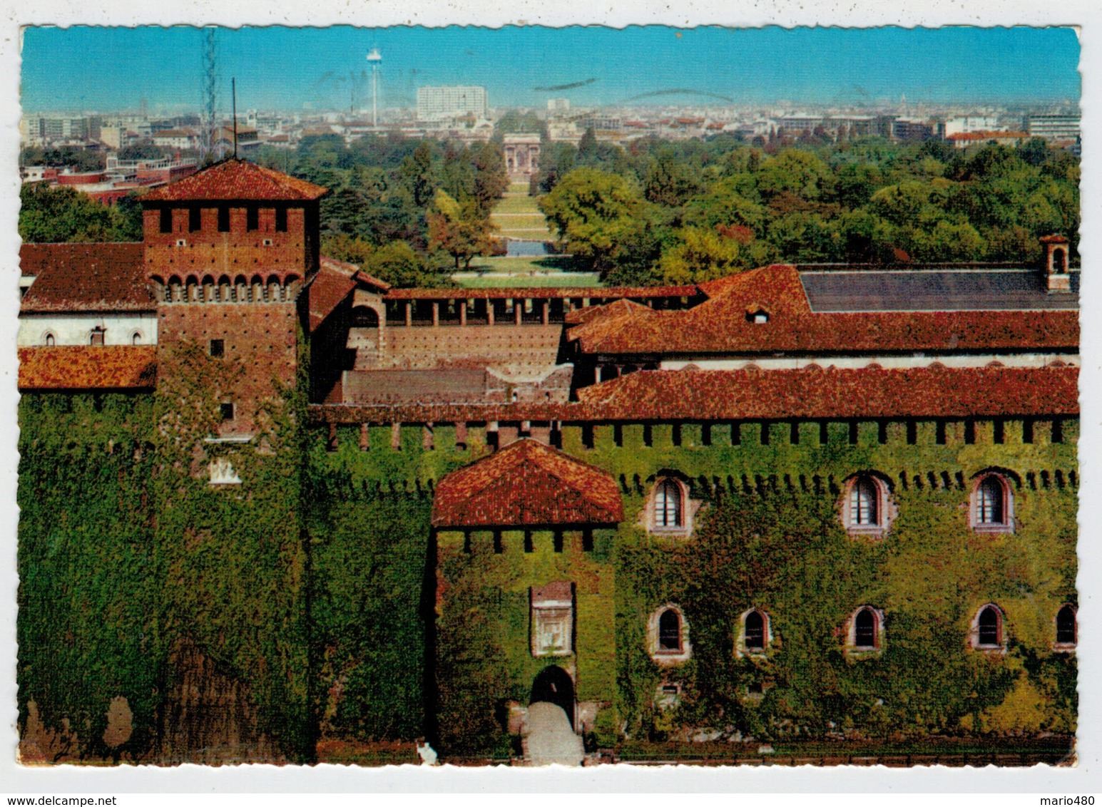 MILANO    CASTELLO   SFORZESCO         (VIAGGIATA) - Milano