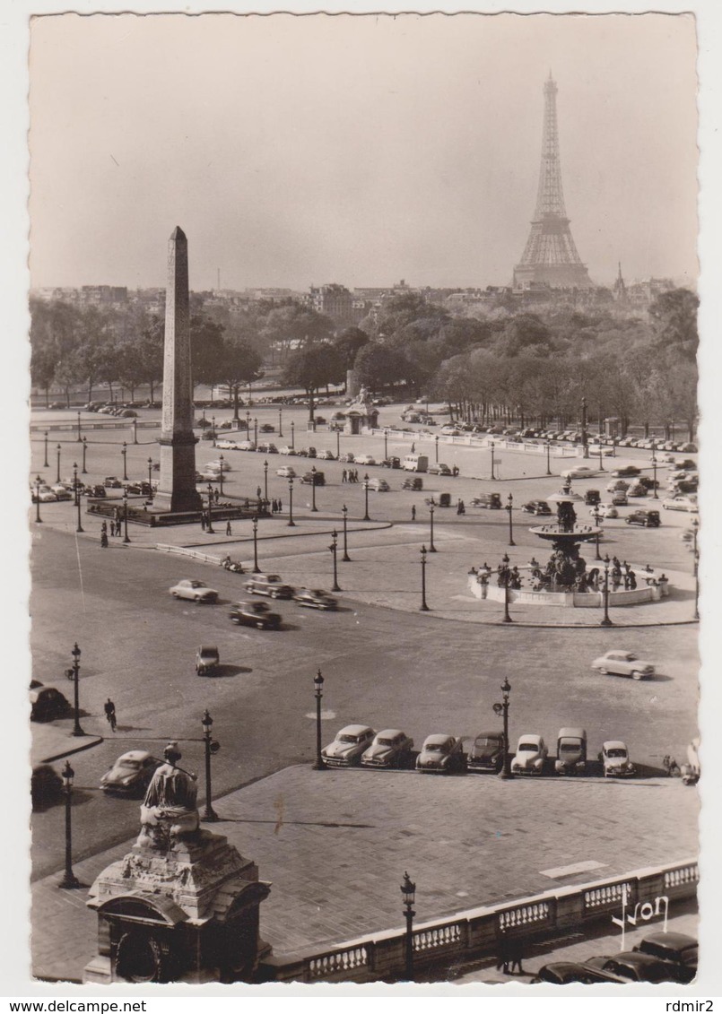 1819/ PARIS. Pl. De La Concorde Et Tour Eiffel (voitures, Cars, Macchine).- Circulée D'Oxford En Espagne En 1957. - Otros Monumentos