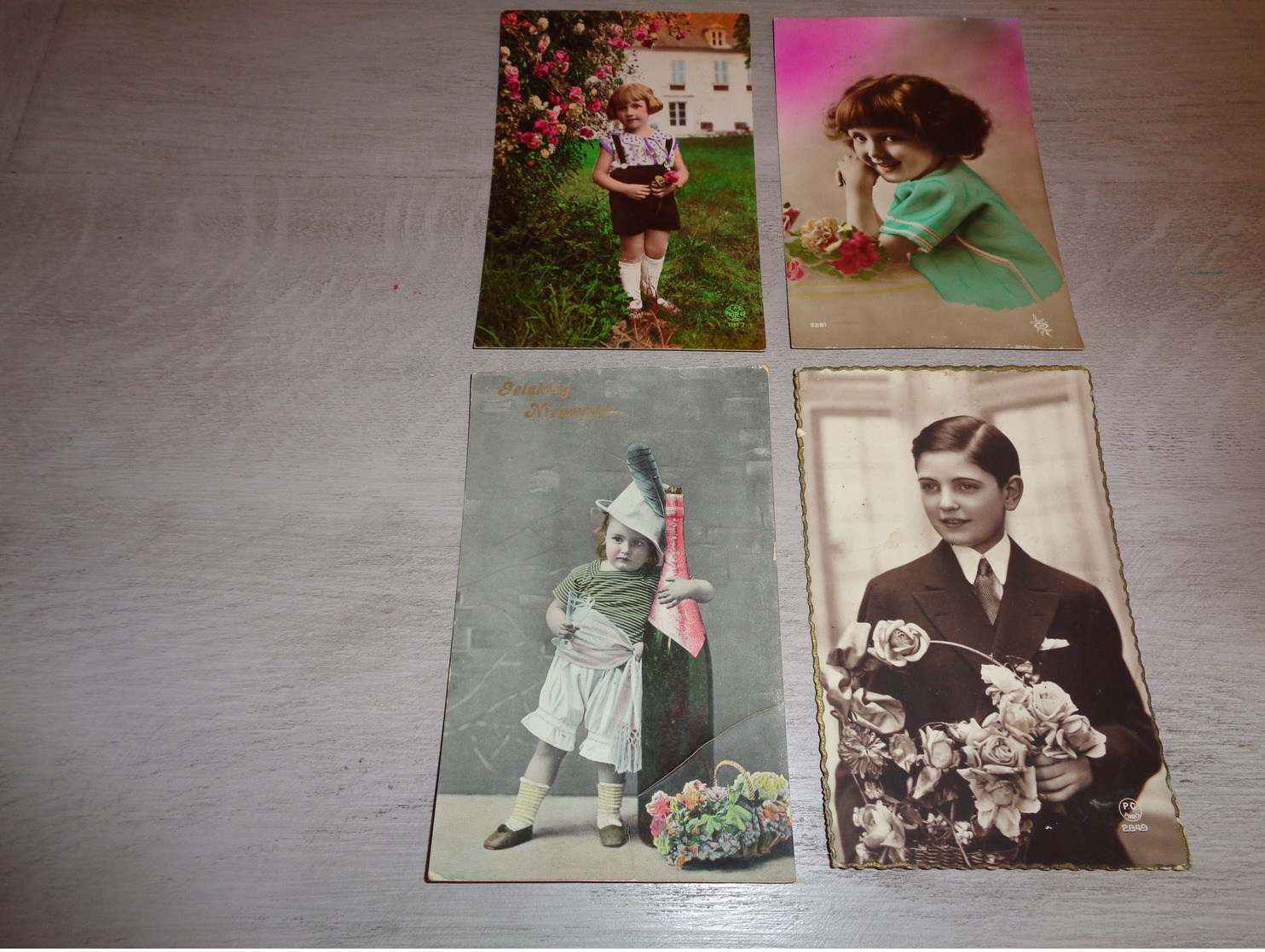 Beau lot de 60 cartes postales de fantaisie enfants  enfant      Mooi lot van 60 postkaarten van fantasie kinderen  kind