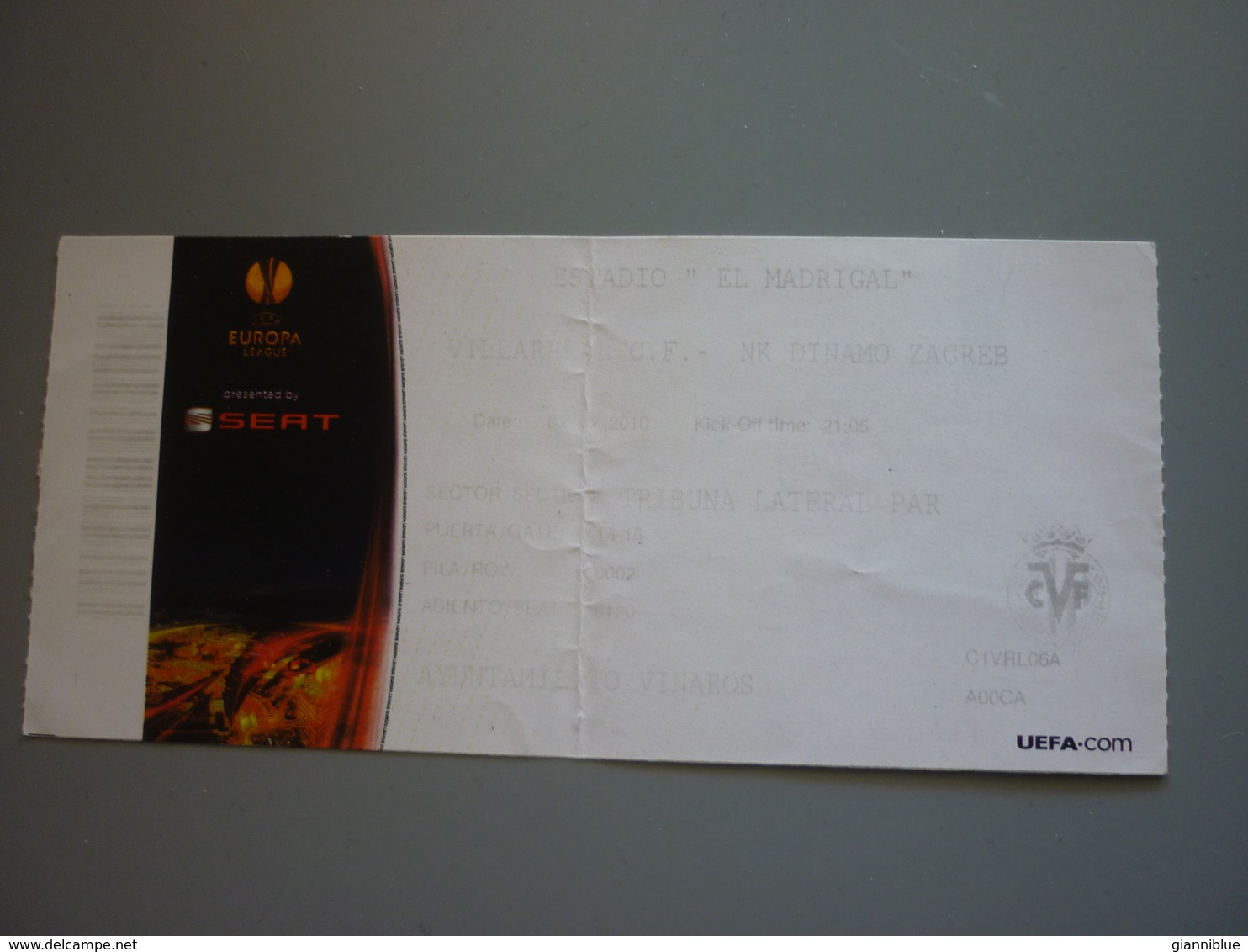 Villarreal-Dinamo Zagreb UEFA Europa League Football Match Ticket Stub 02/12/2010 - Match Tickets