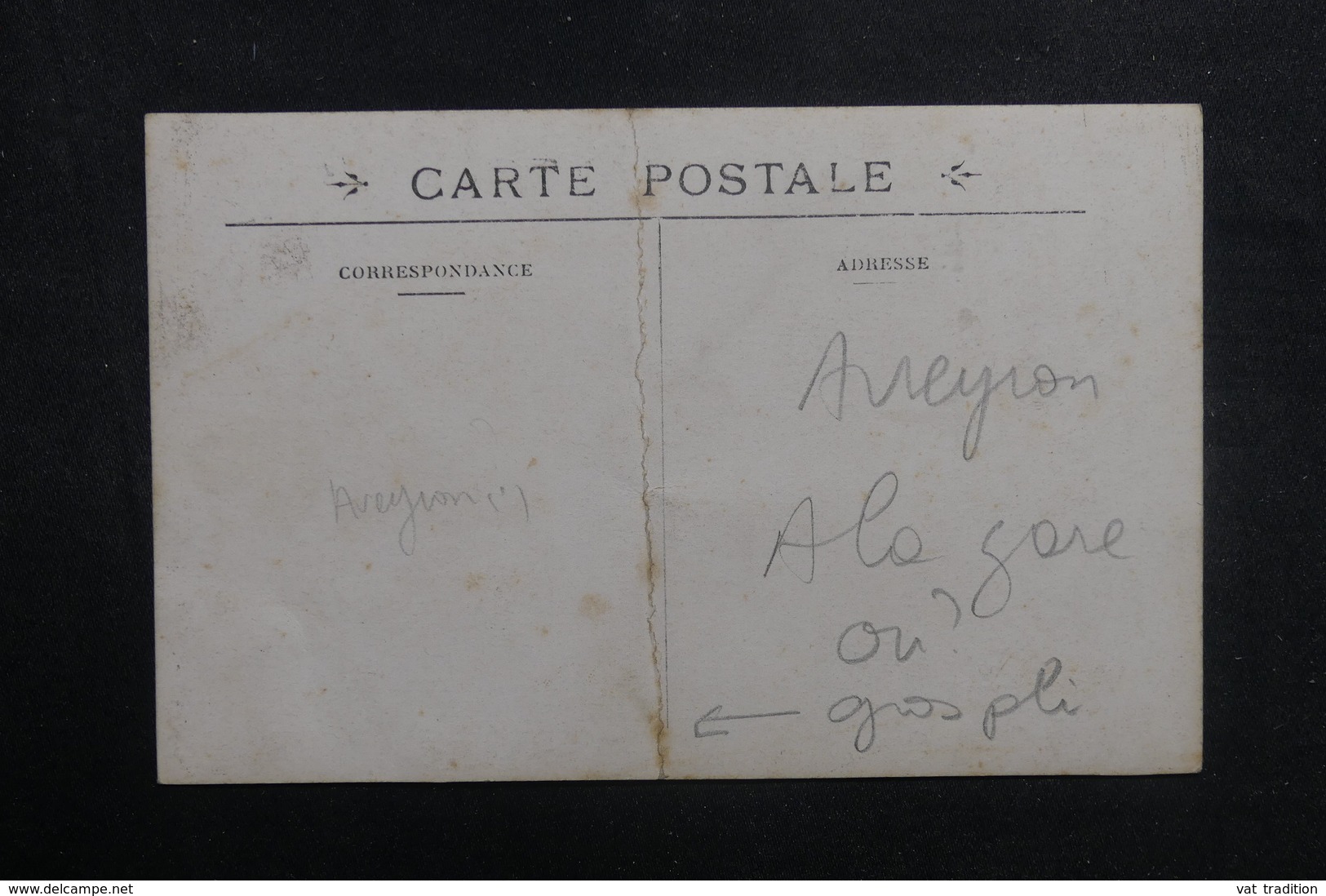 FRANCE - Carte Postale Photo - Aveyron , Personnages Gros Plan Avec Fin De Wagon - L 40988 - A Identifier