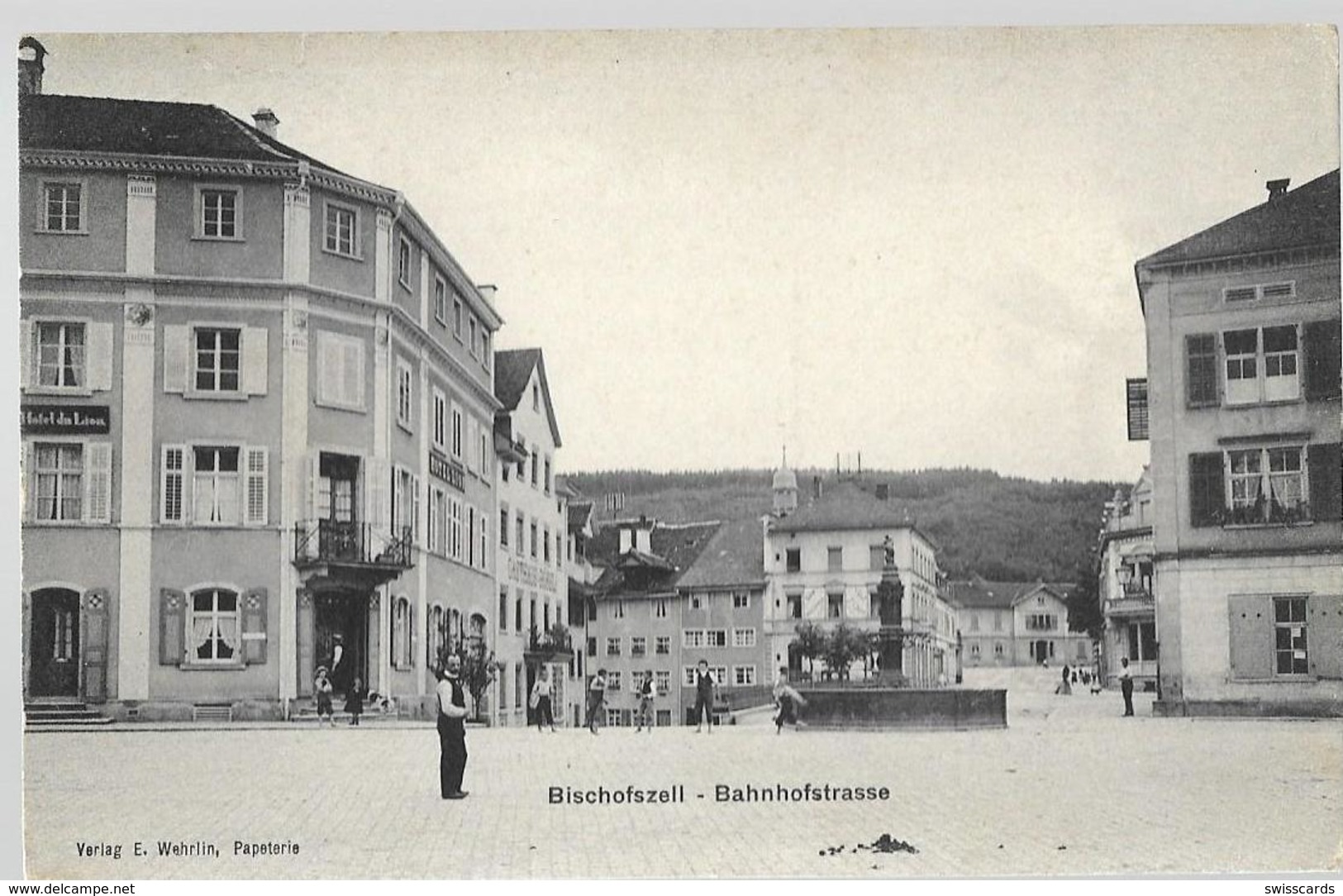 BISCHOFSZELL: Bahnhofstrasse, Hotel Lion Belebt ~1910 - Bischofszell