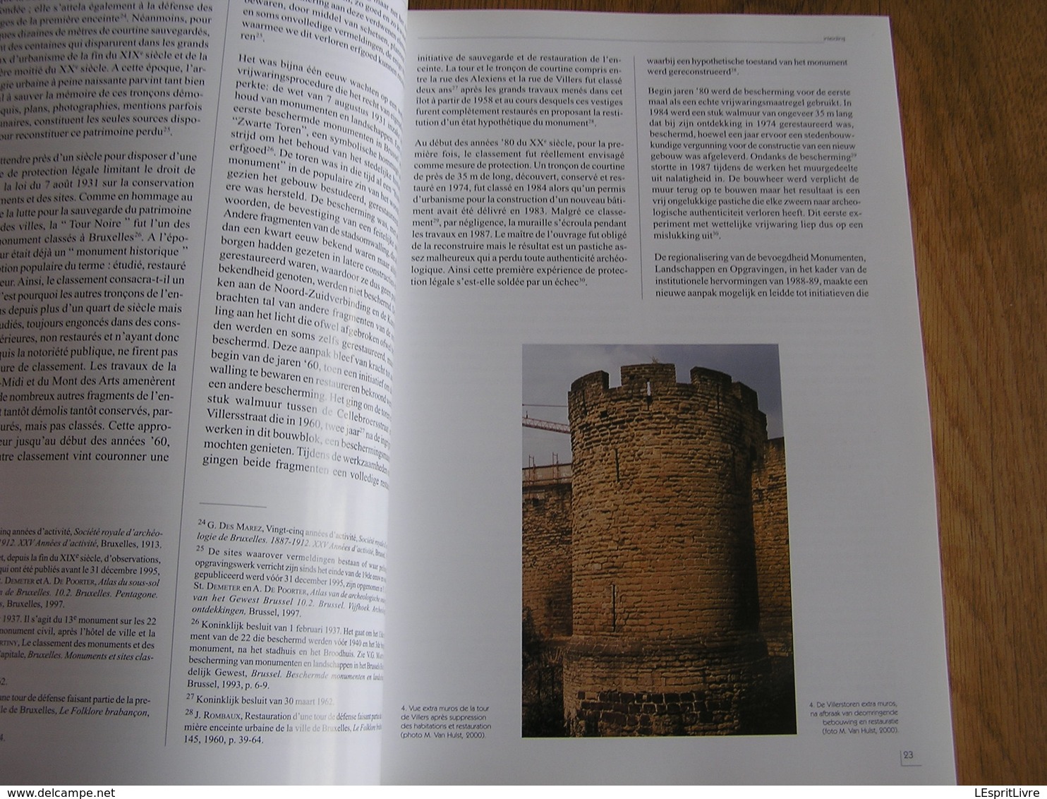 AUTOUR DE LA PREMIERE ENCEINTE ROND DE EERSTE STADSOMWALLING Archéologie Bruxelles Brussel Ramparts Fouilles Verres