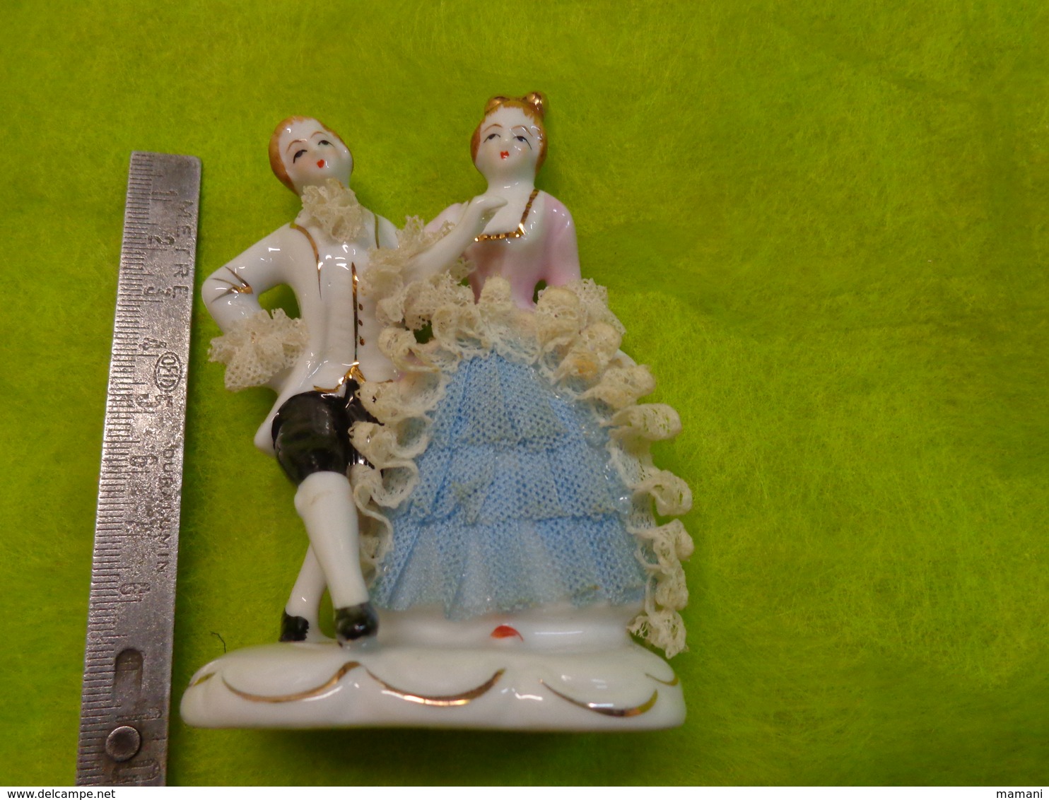 Lot 2 COUPLE MARQUIS Et MARQUISE EN PORCELAINE ANCIENNE ROBE ET VESTE DENTELLE - Other & Unclassified