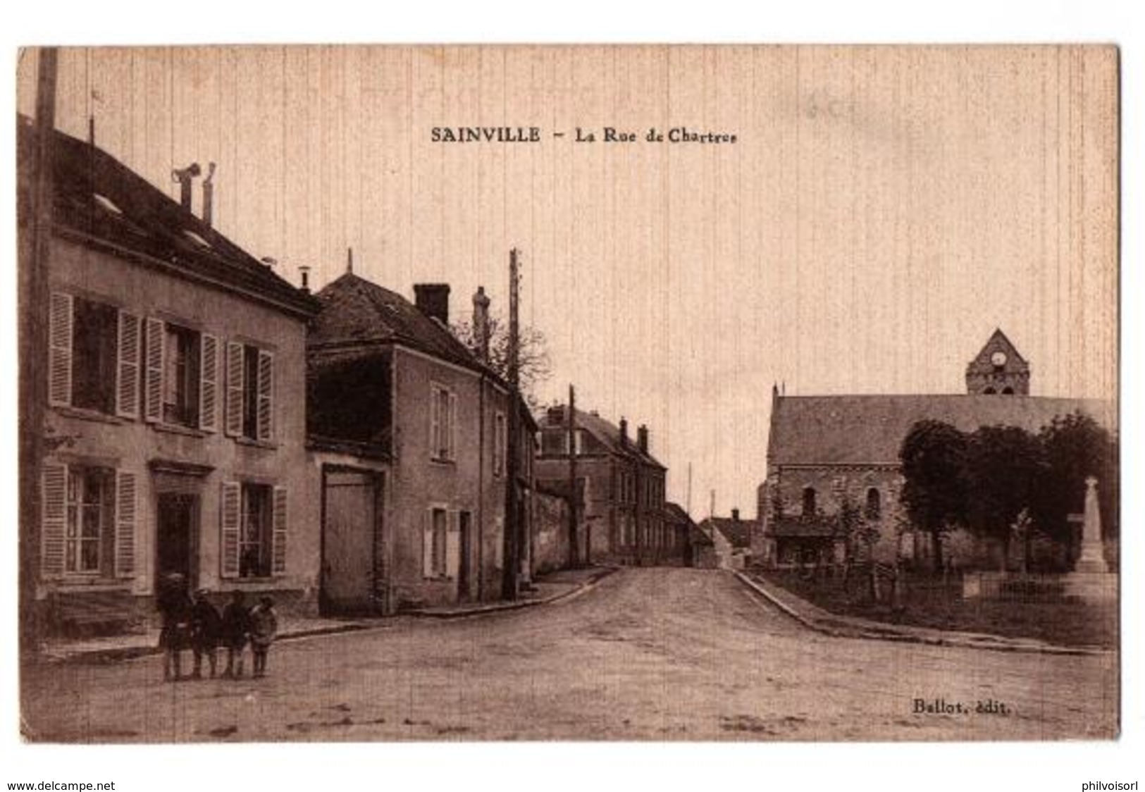 SAINVILLE LA RUE DE CHARTRES ANIMEE - Altri & Non Classificati