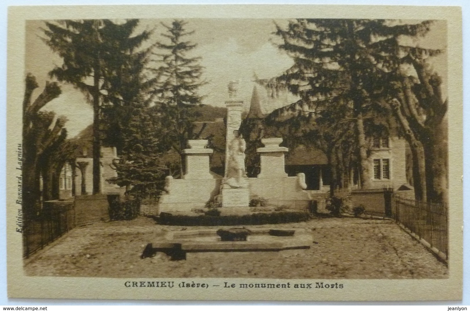 CREMIEU (38/Isère) - Monument Aux Morts - Edition Bonnard Lagnieu - Crémieu