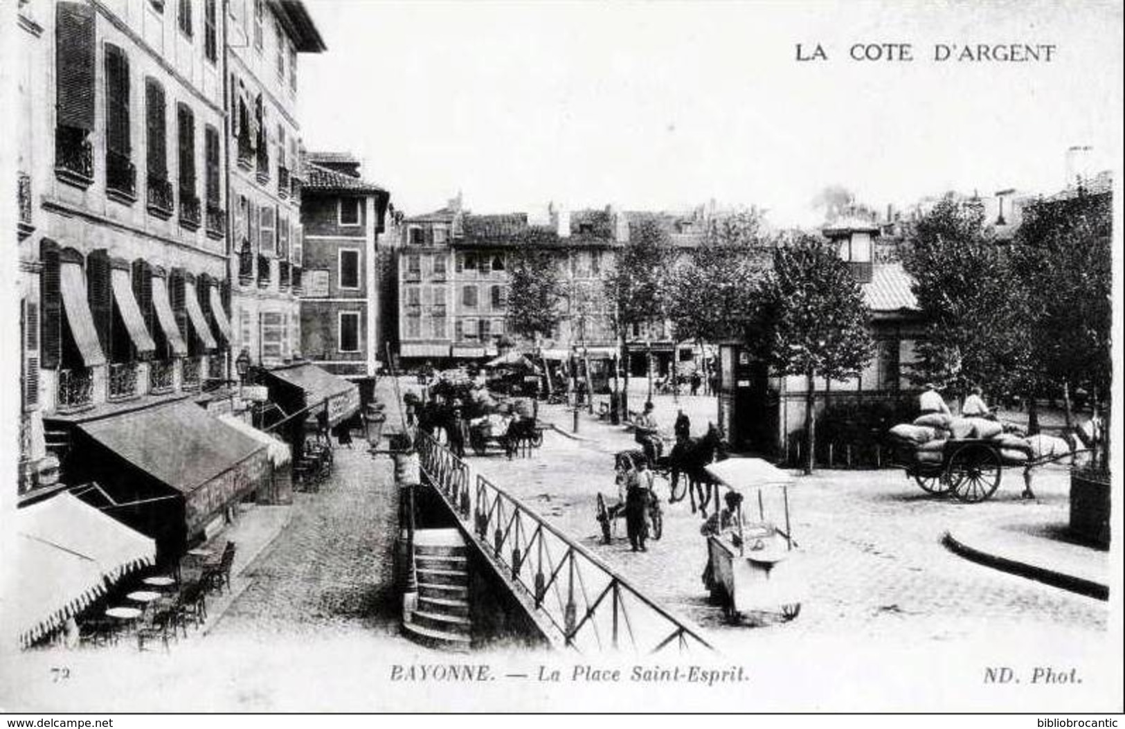 D64 - BAYONNE - VUE ANIMEE DE LA PLACE SAINT-ESPRIT +Attelages Et Marchand De Glaces - Bayonne