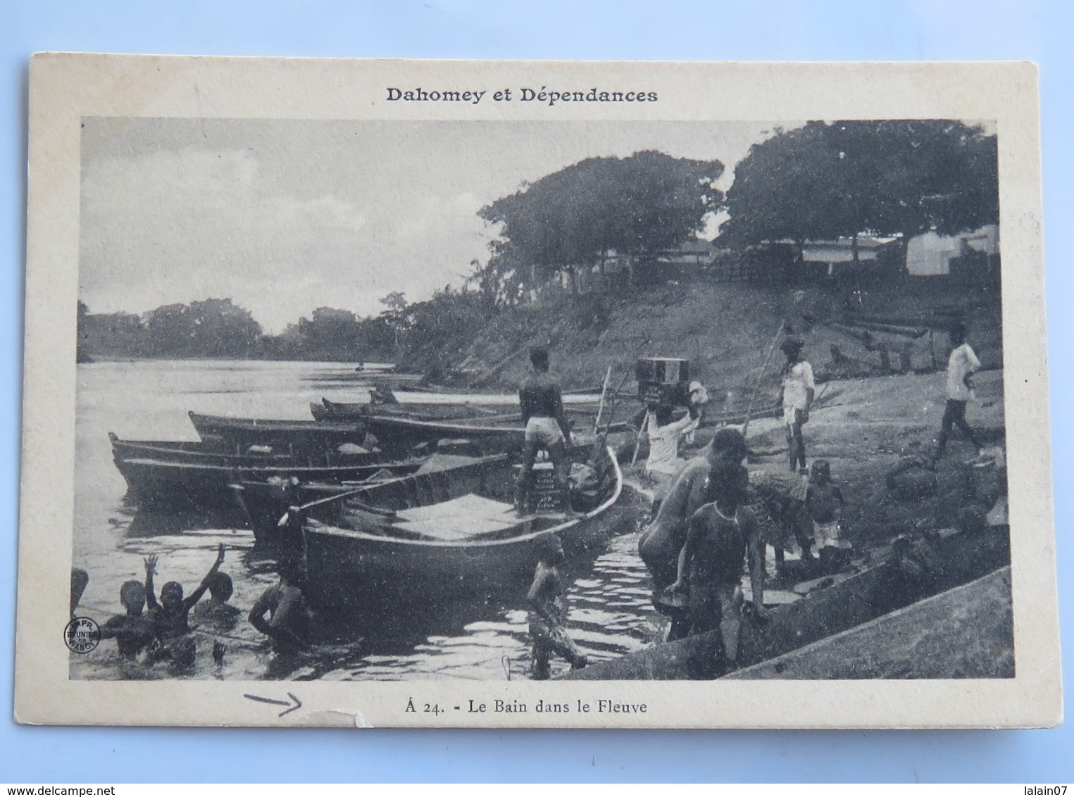 C. P. A. : Benin, Dahomey : Le Bain Dans Le Fleuve, Animé - Benin