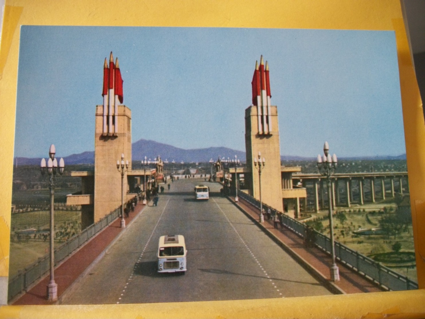 B21 5205 CARNET DE 9 CARTES PHOTO 20 x 14 cm SUR LE PONT NANJING YANGTZE RIVER - THE NANKING YANGTSE RIVER BRIDGE